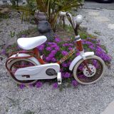 Vintage children's bike brand Dino