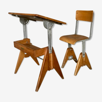 Adjustable Modernists desk and children's chair - Ets. Levant & Godefroy - design 1950