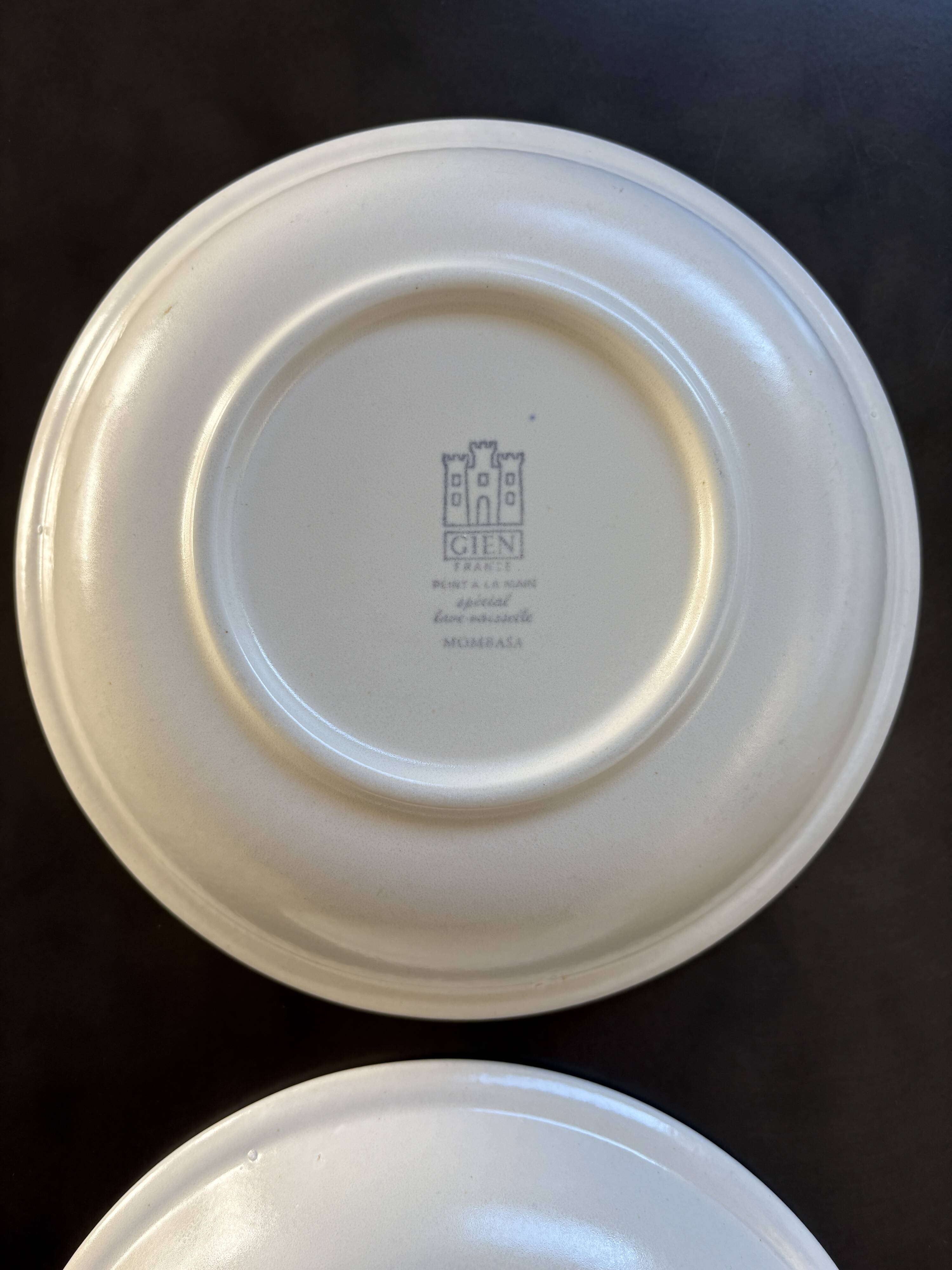 Two old deep plates gien