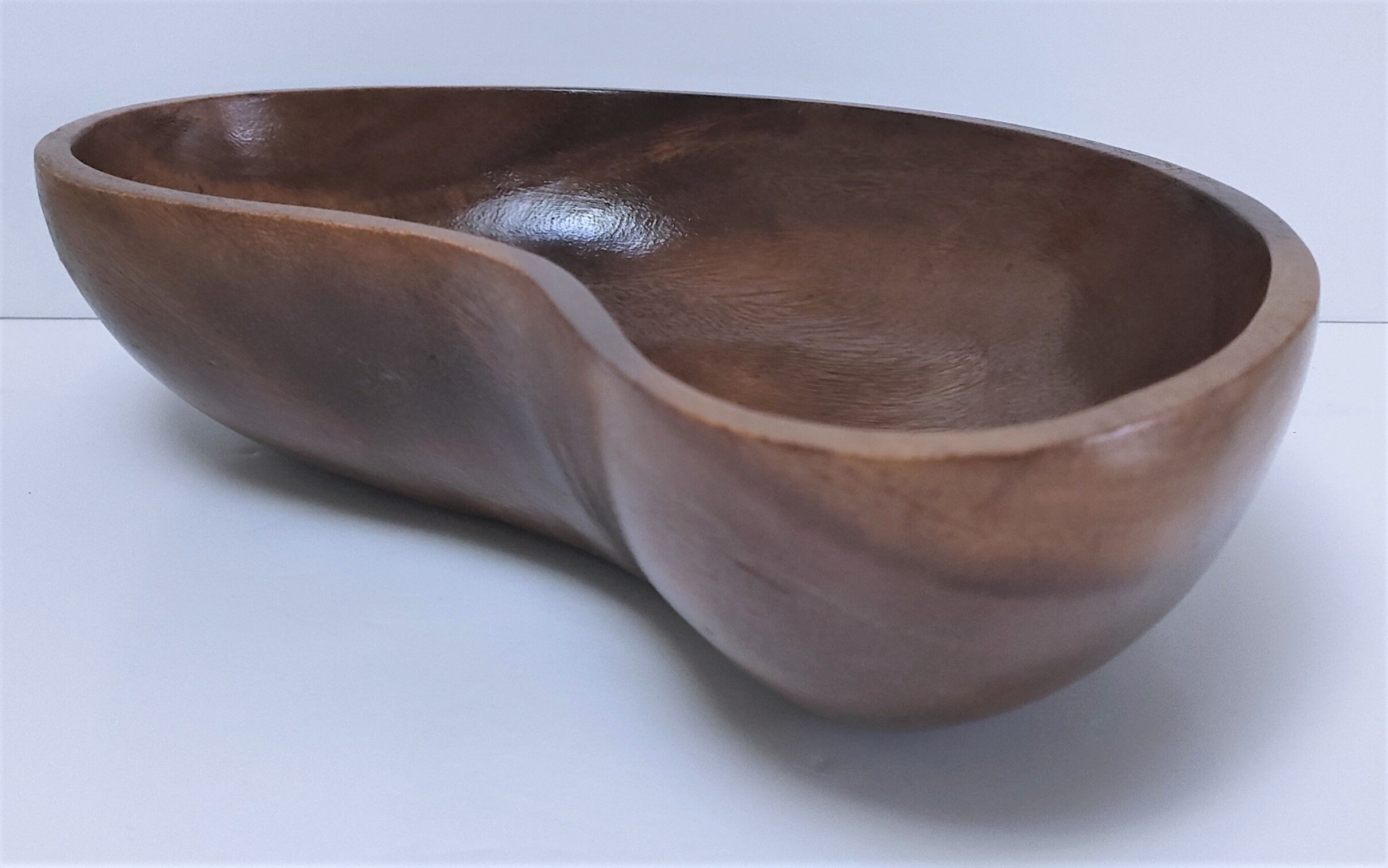 Monoxyl cut bean shape solid wood design