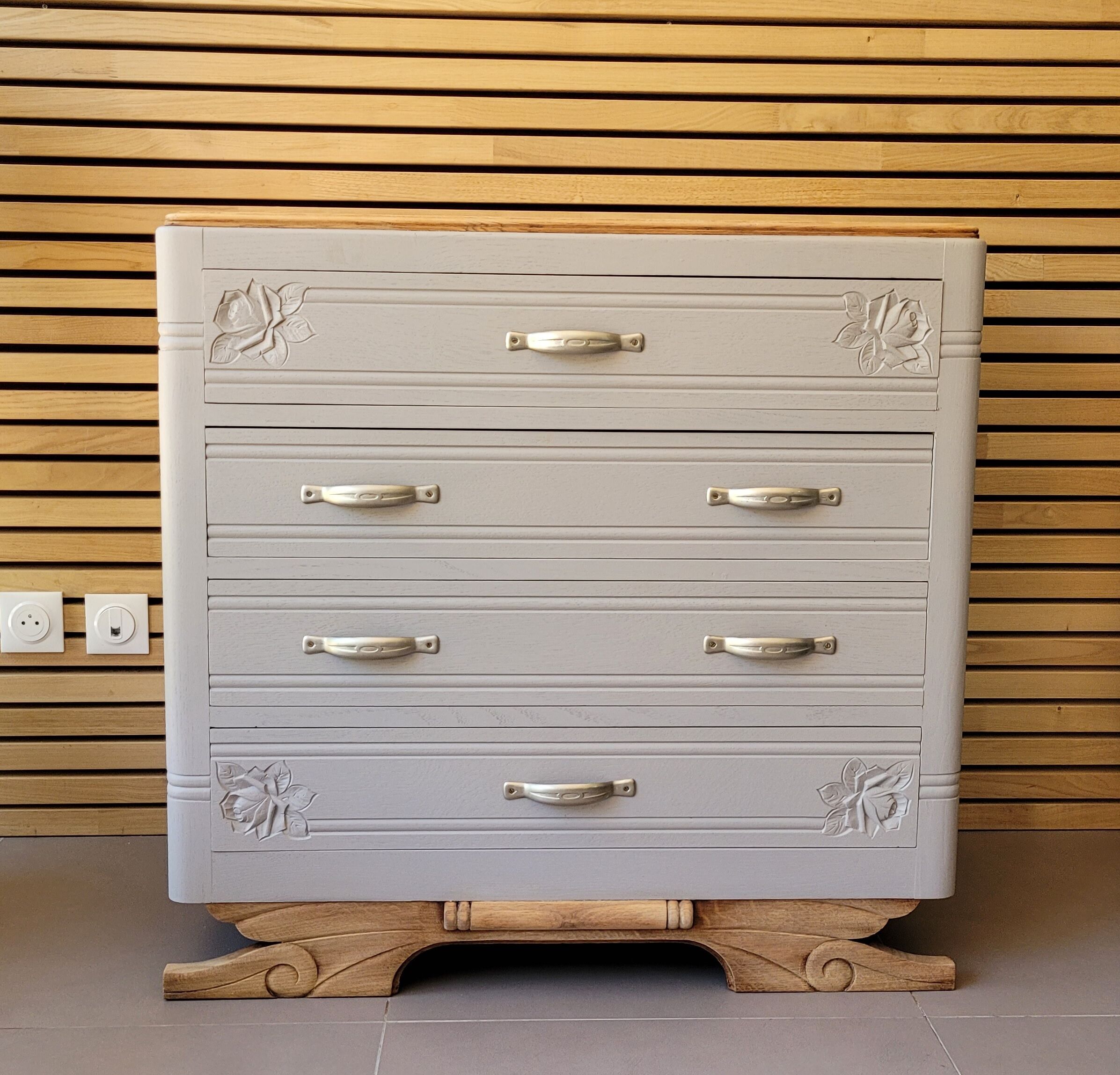 Art Deco chest of drawers with moustache encroachment