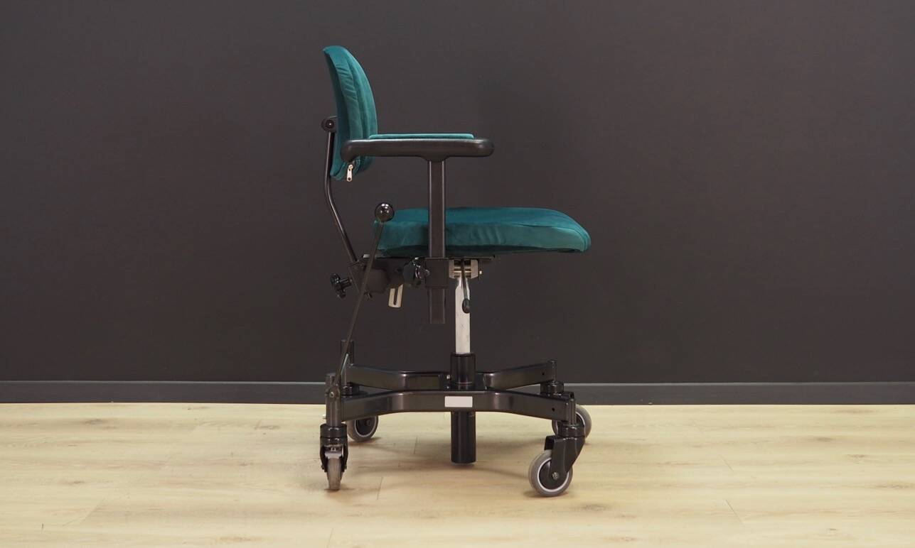 Green office armchair, Danish design, 1970s, production: Denmark