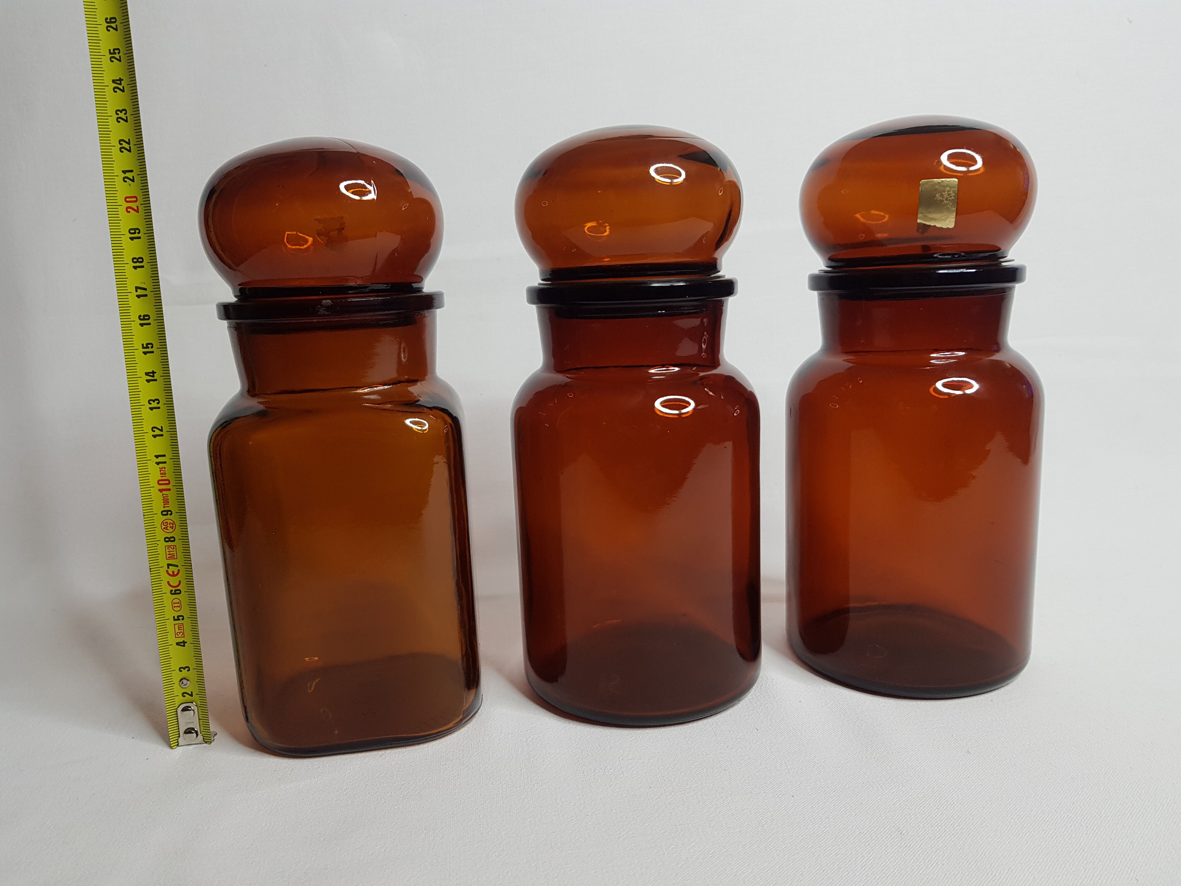 Ensemble de trois pots à café vintage en verre ambrés