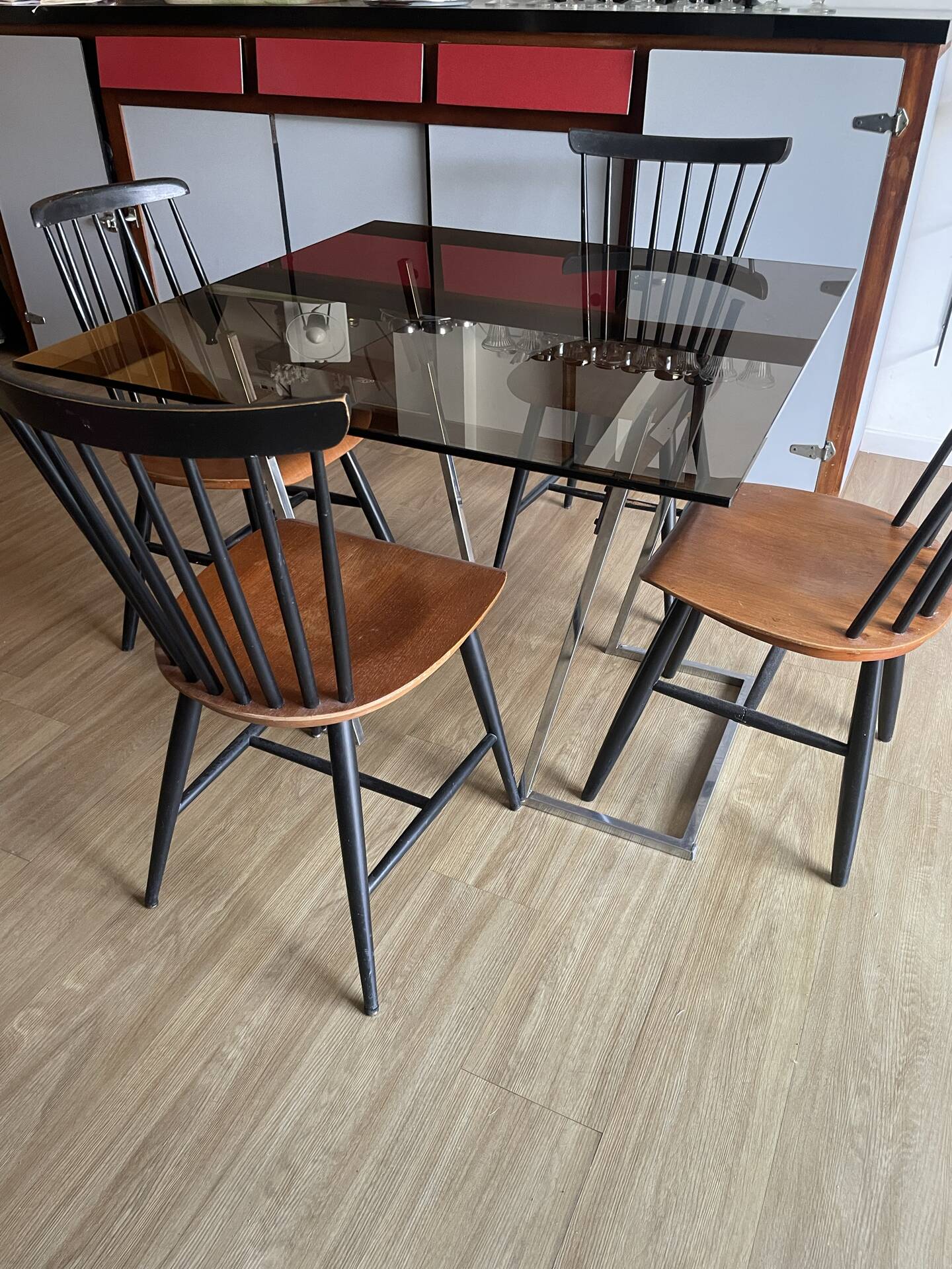 1970s table design
