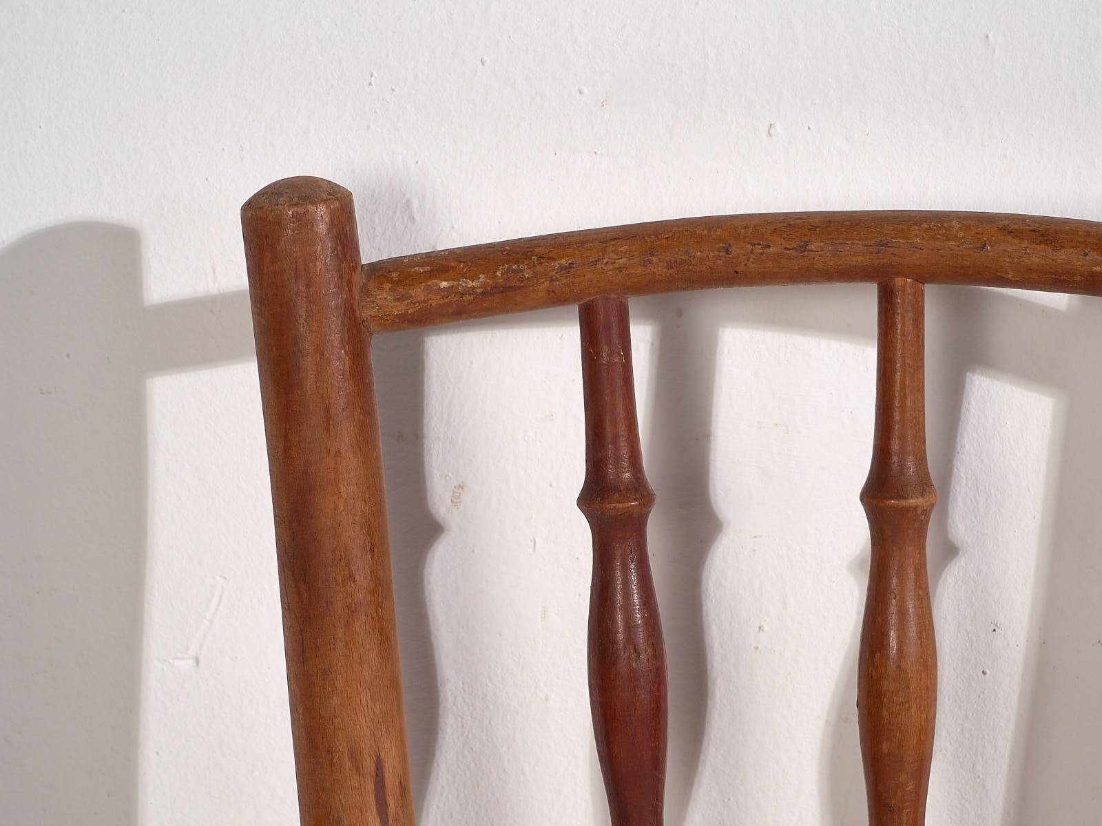 Anciennes chaises Thonet avec assise gravée (c.1920). Ensemble de 2 pièces