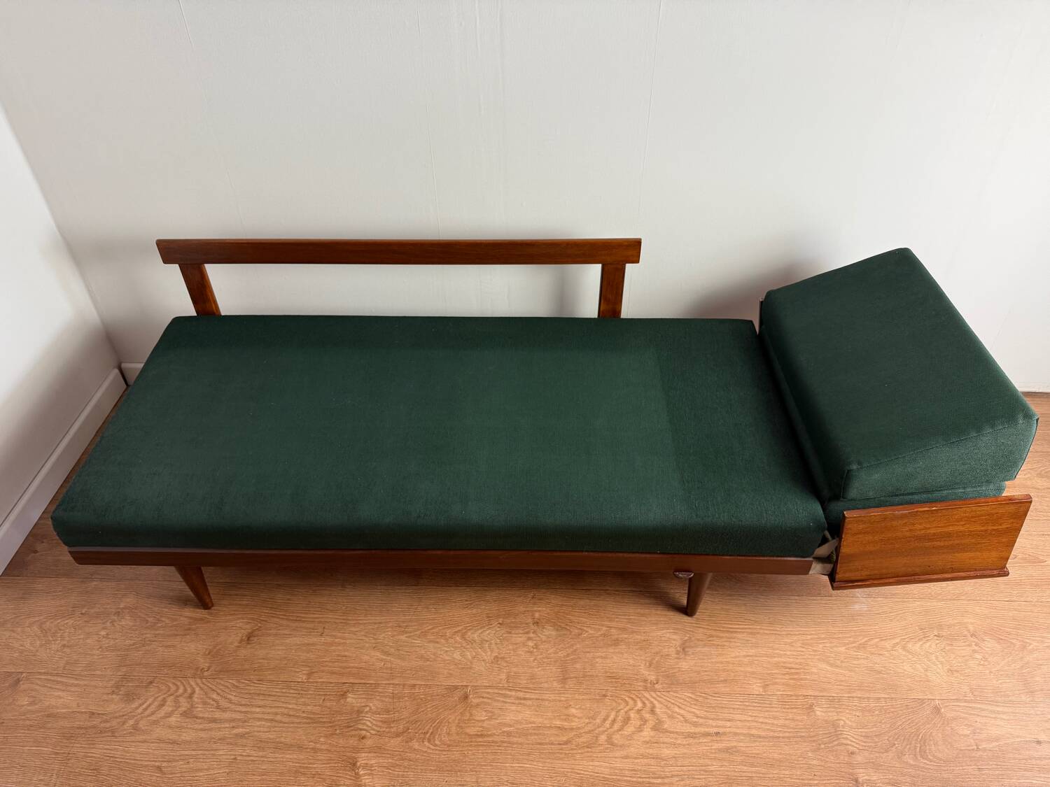 "Svanette" sofa or DayBed, Norway 1960, svane combina - vintage-