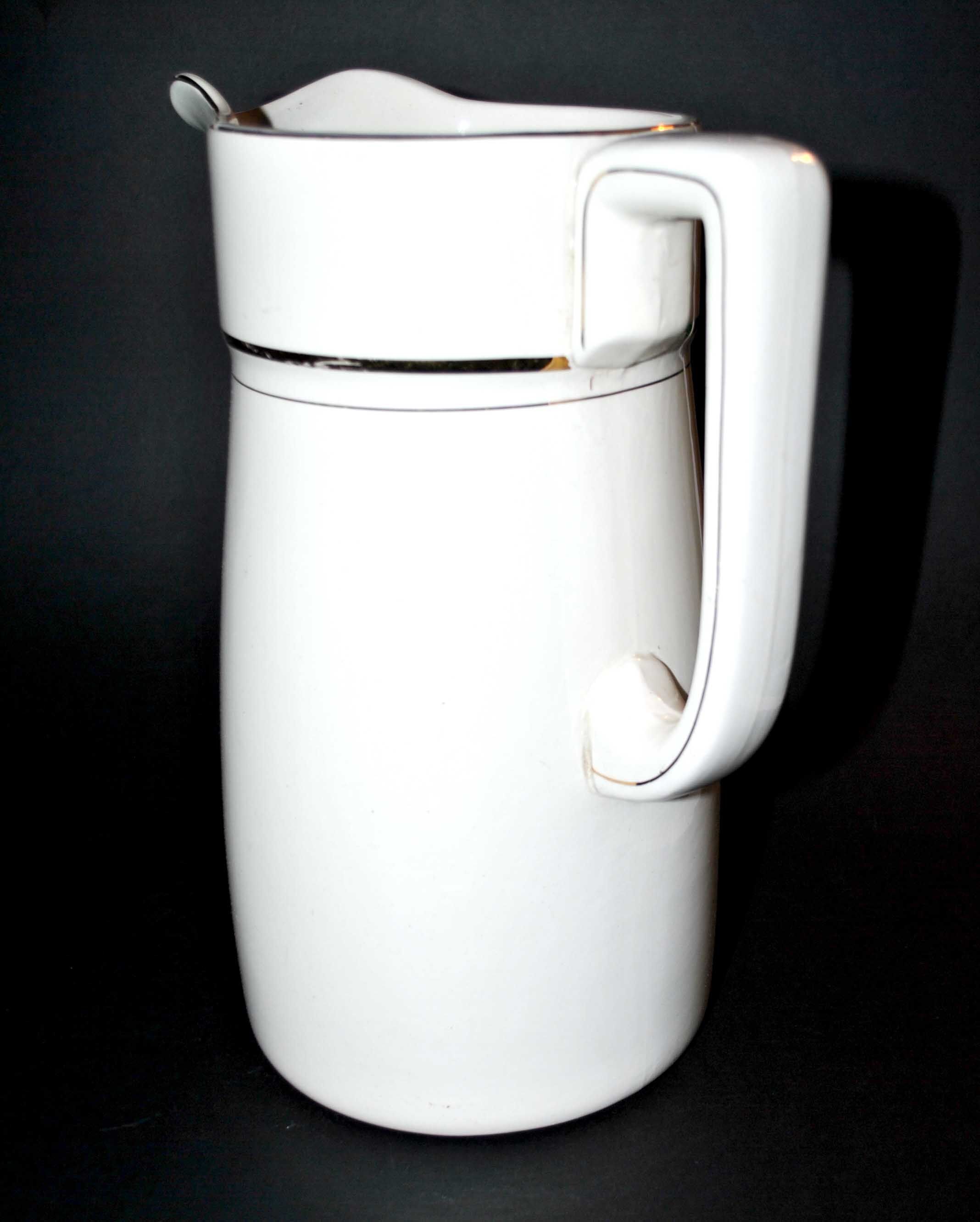 Large pitcher in earthenware from Villeroy & Boch - Old carafe water broc Mettlach 1940