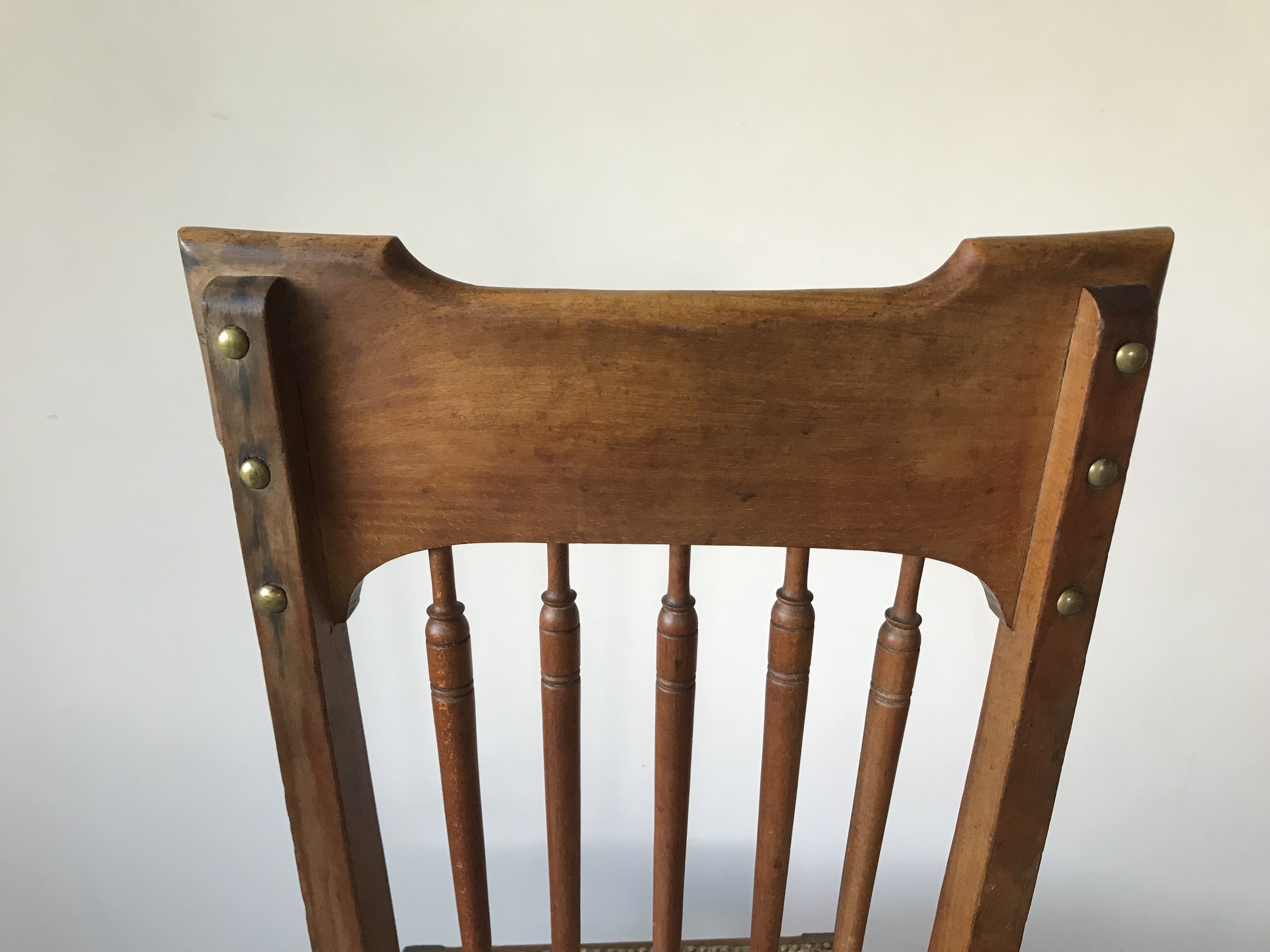 Nurse chair, Arts and Crafts spirit, early twentieth century.