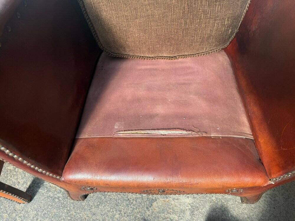 Lounge chairs and ottoman attributed to Otto Schultz for Boet AB, Sweden, 1930s, set of 3