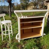 Vintage bar counter with its stools