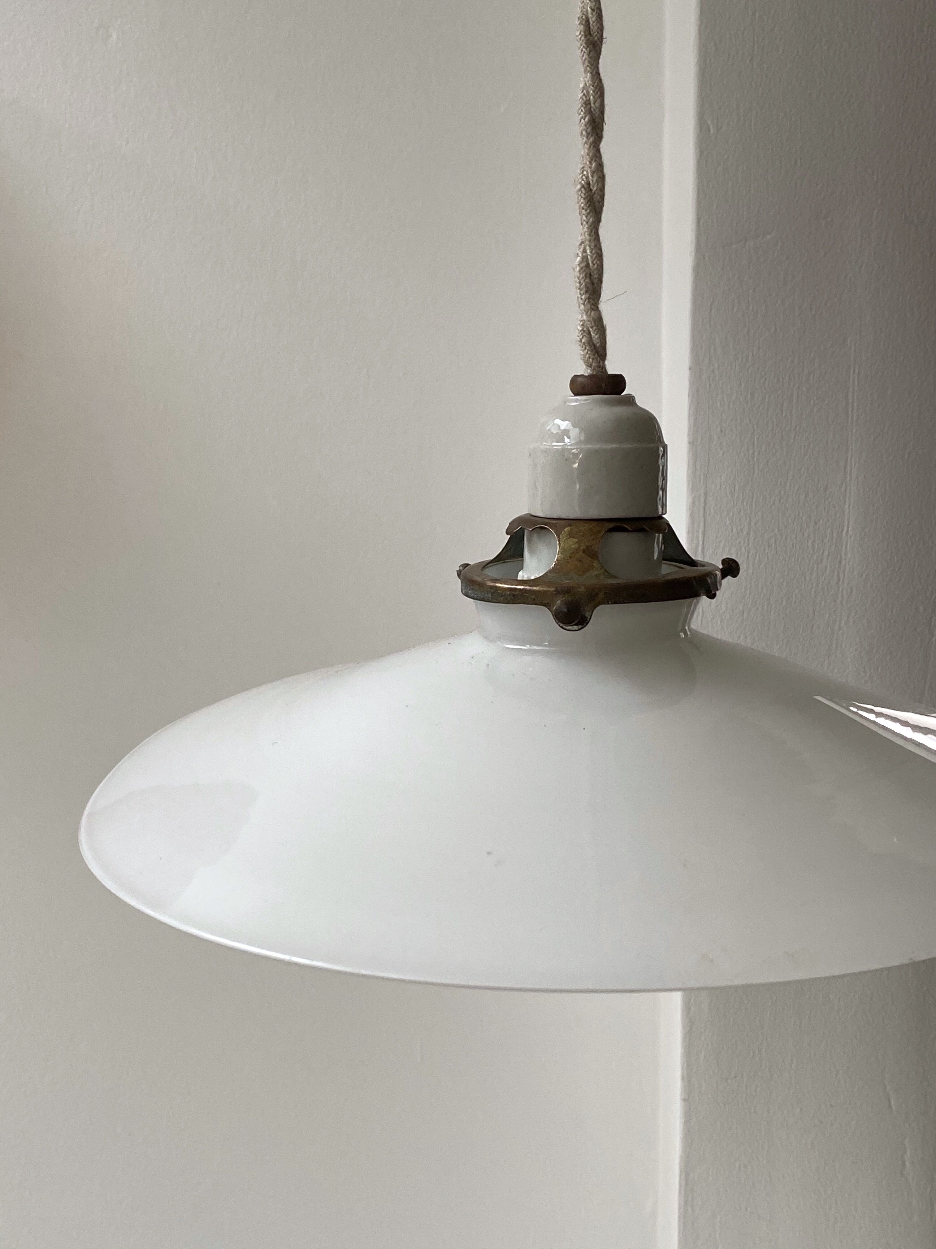 Opaline pendant light
