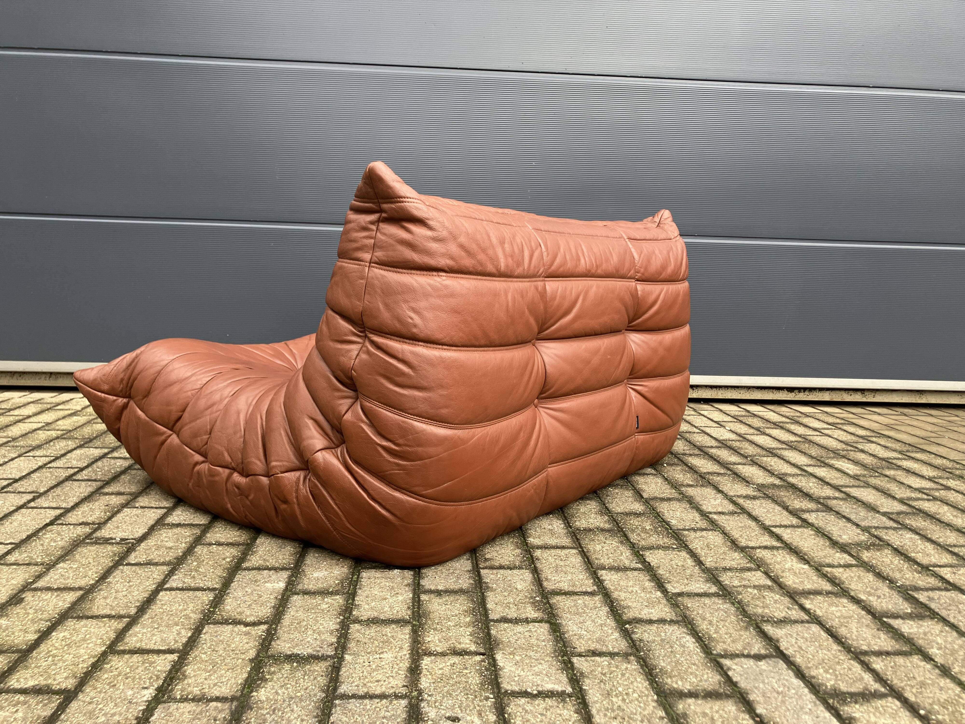 100% original vintage Cognac leather Togo Ligne Roset 2zit