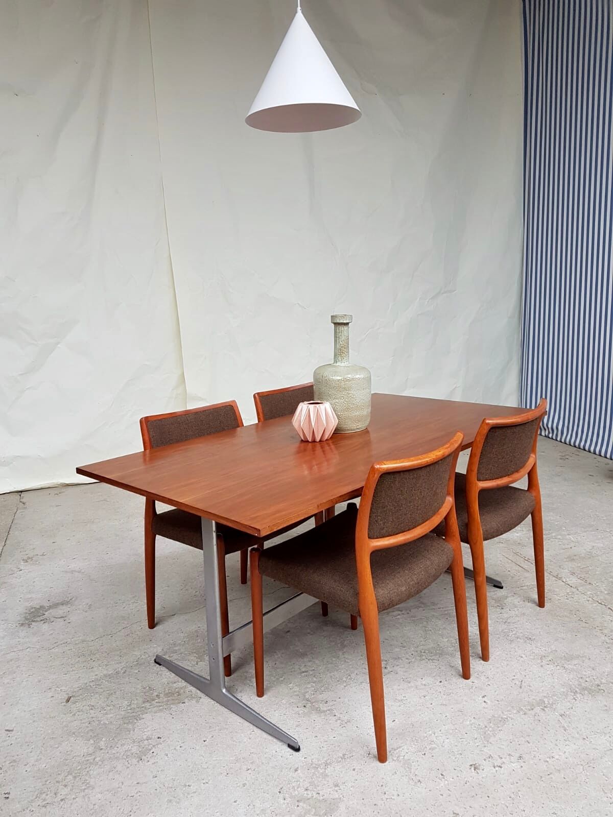 Aluminium dining table Arne Jacobsen for Fritz Hansen