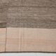 Tapis kilim vintage tons bruns et beige rosé, style minimal artisanal