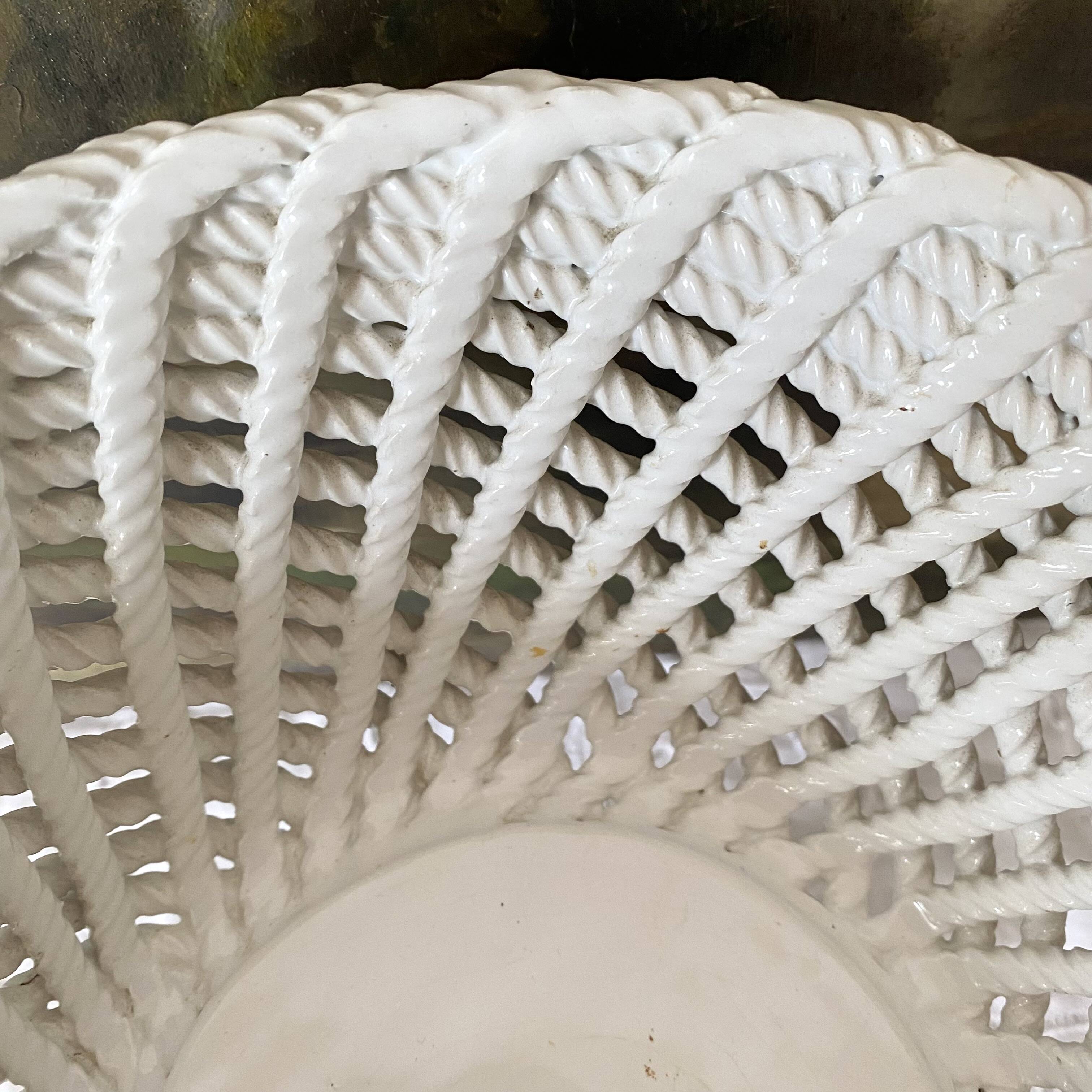 Braided ceramic footed bowl