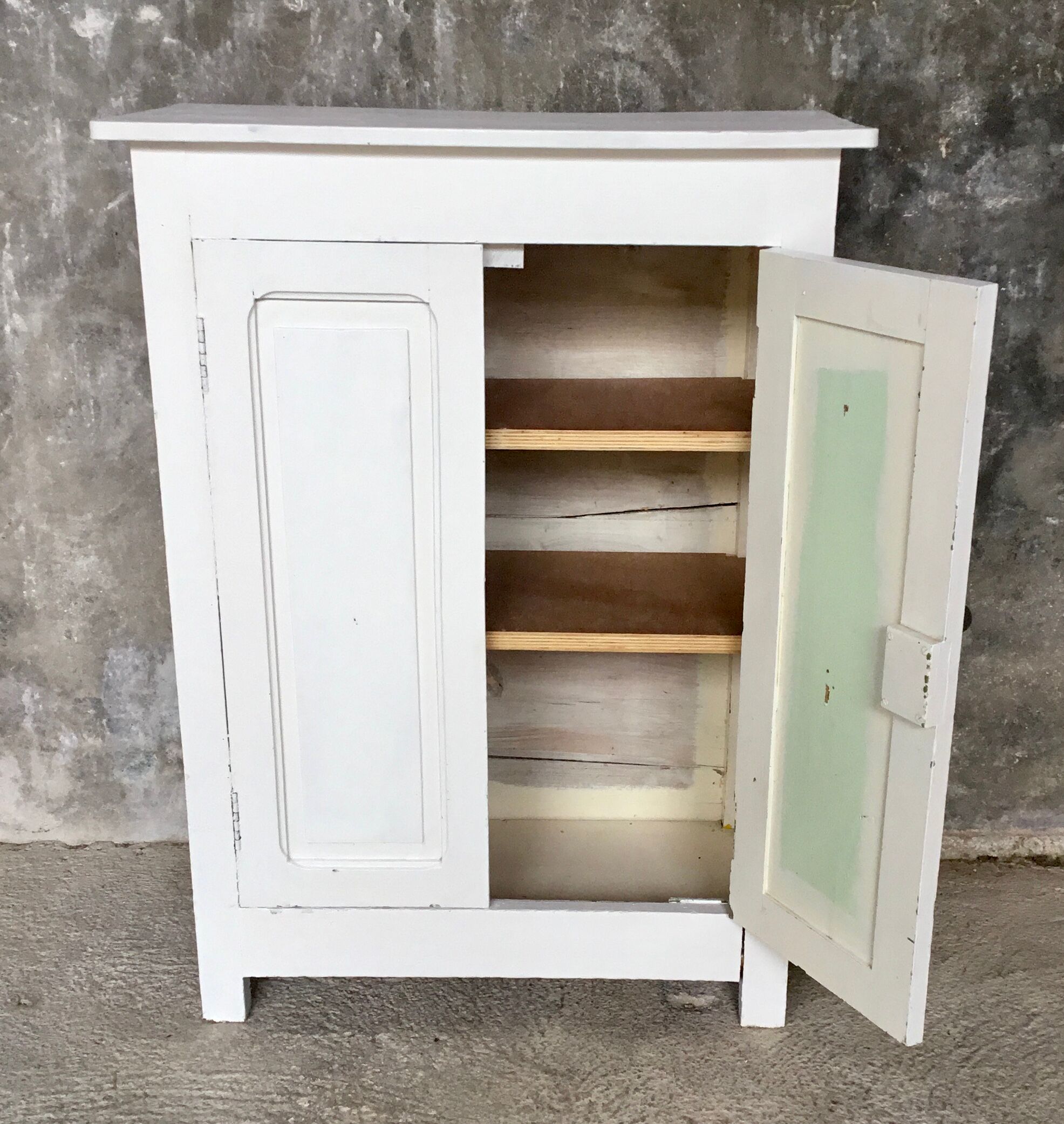 White Parisian buffet 2 doors - 1950