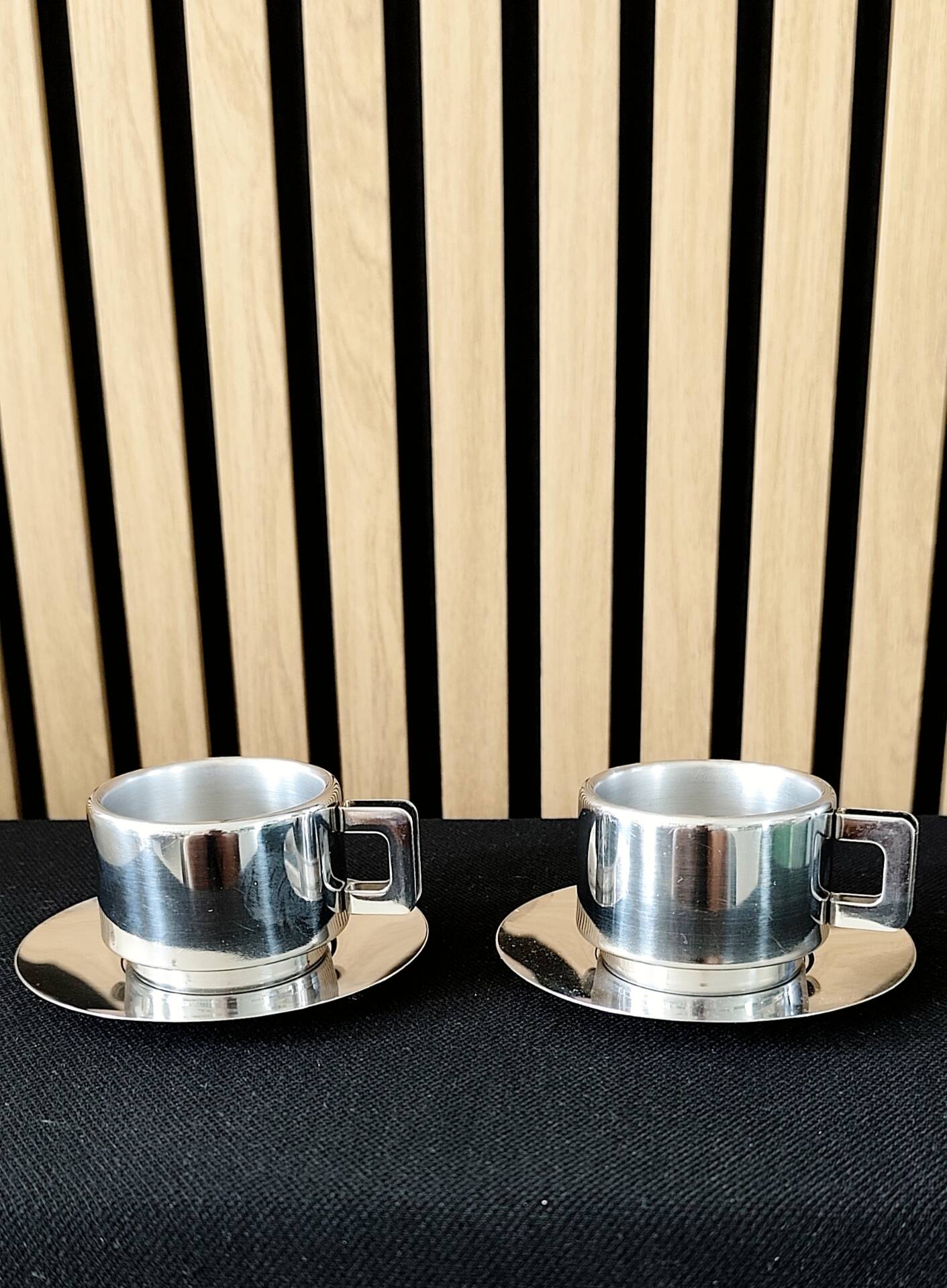 Set of 2 stainless steel espresso cups by Casalinghi.