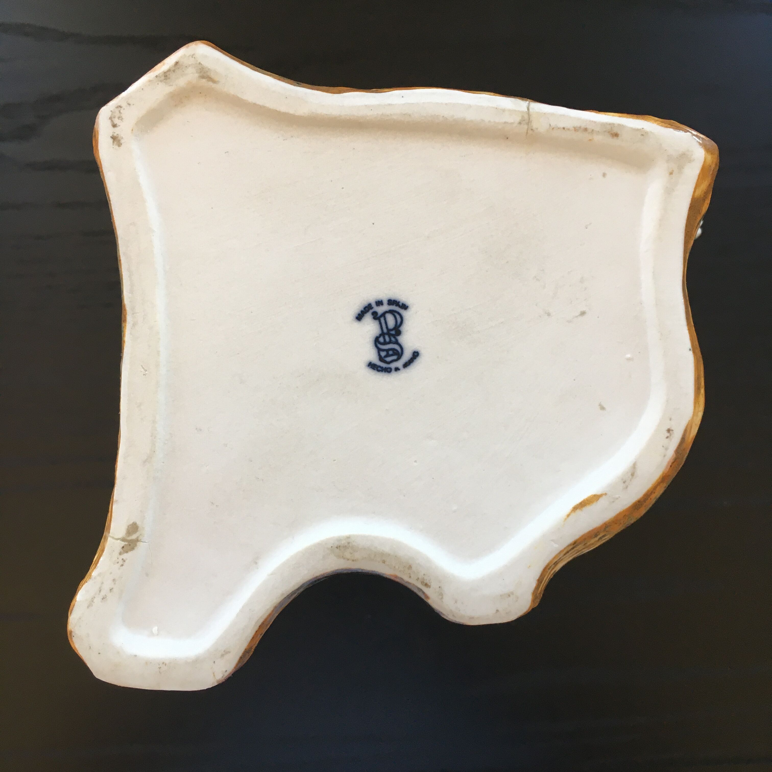 Vase with 2 doves in slipware