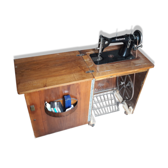 Furniture vintage sewing - machine sewing Pictavia