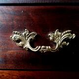 English-style chest of drawers