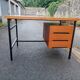 Bureau. vintage. année. 60