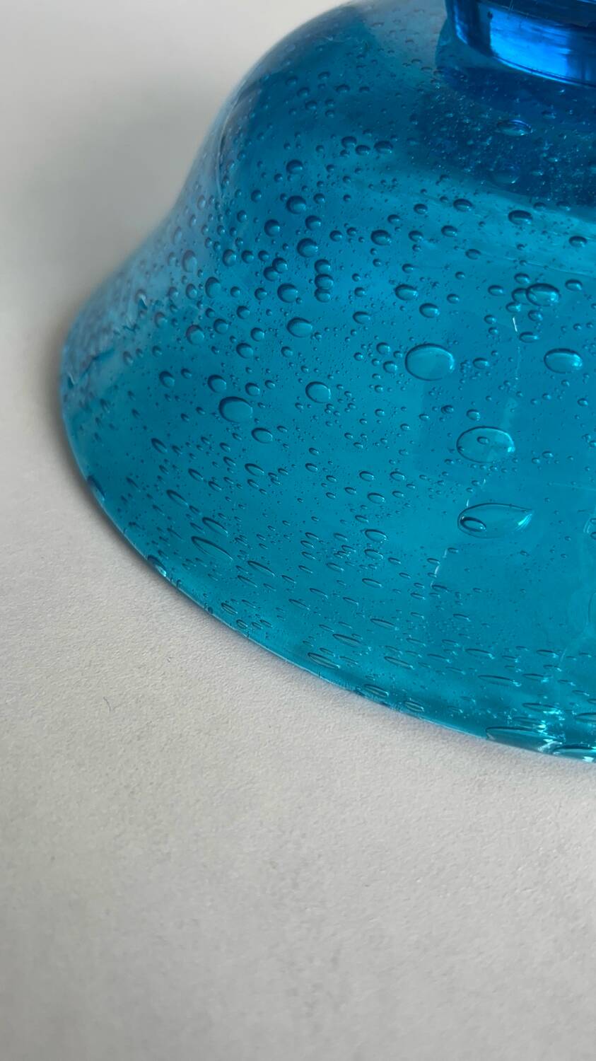 Decorative bowl in blue bubble glass Hand-blown glass
