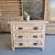 Commode ancienne en bois massif – rénovée