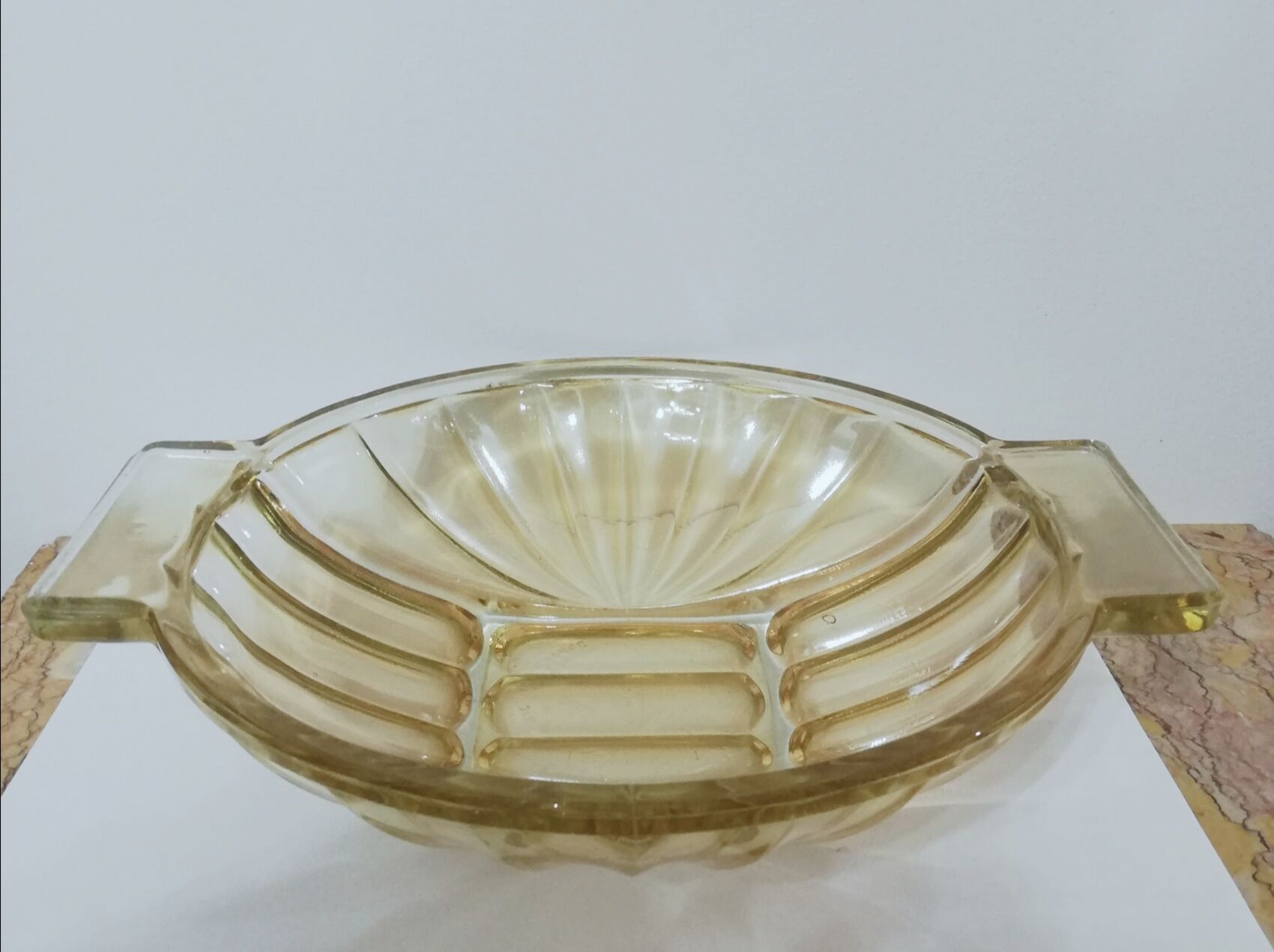 Art Deco dish in roseline glass