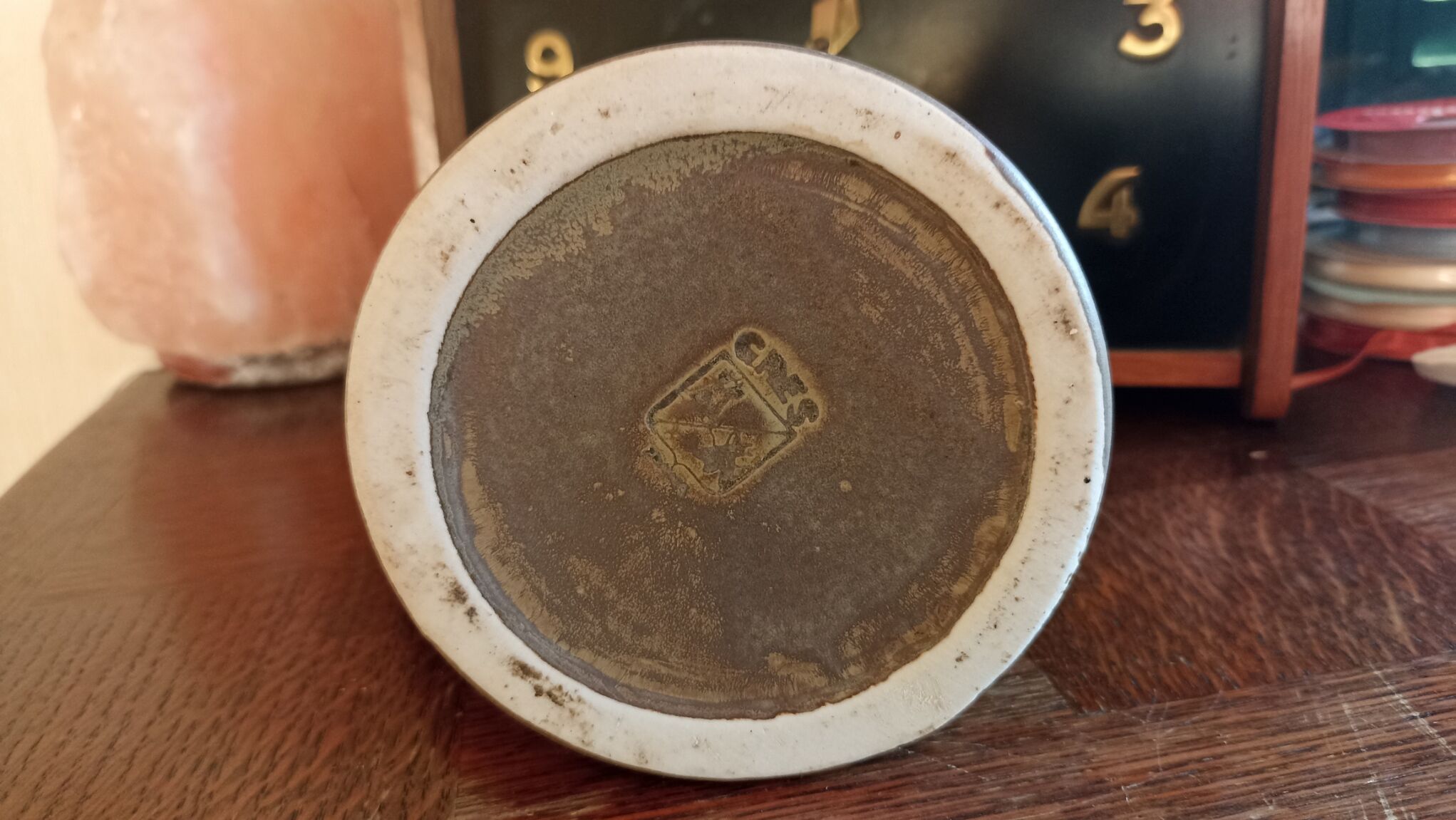 Pitcher in sandstone of the Argentelle