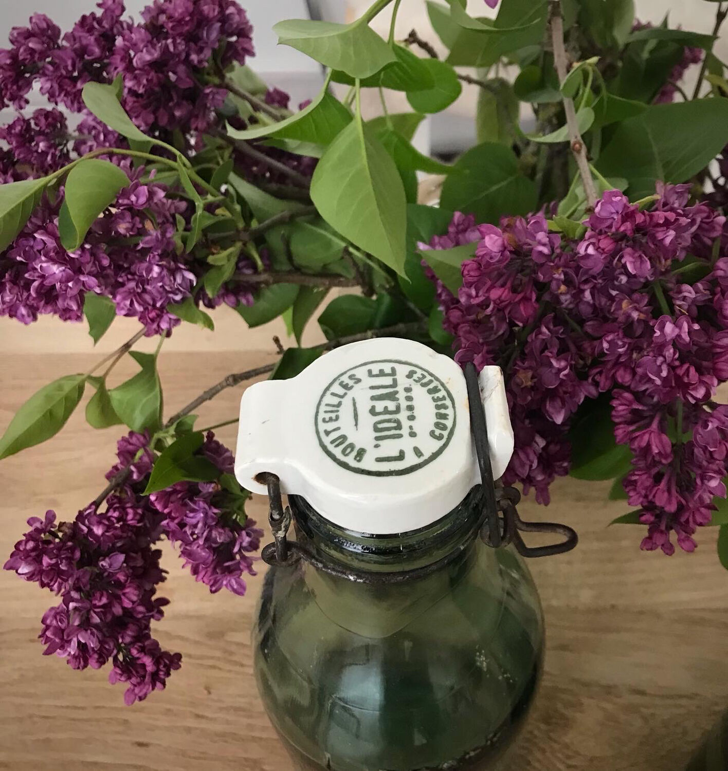 Set of 2 bottles ideal