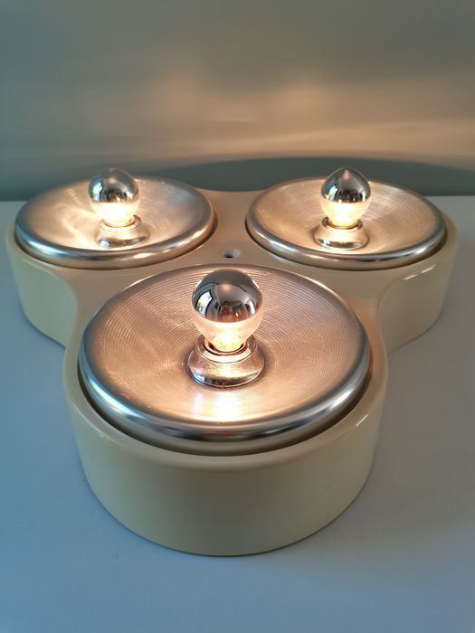 Italian plafonier Harveiluce iGuzzini mod. 5032