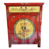 Chinese entrance furniture from the Red Dragon Lake.