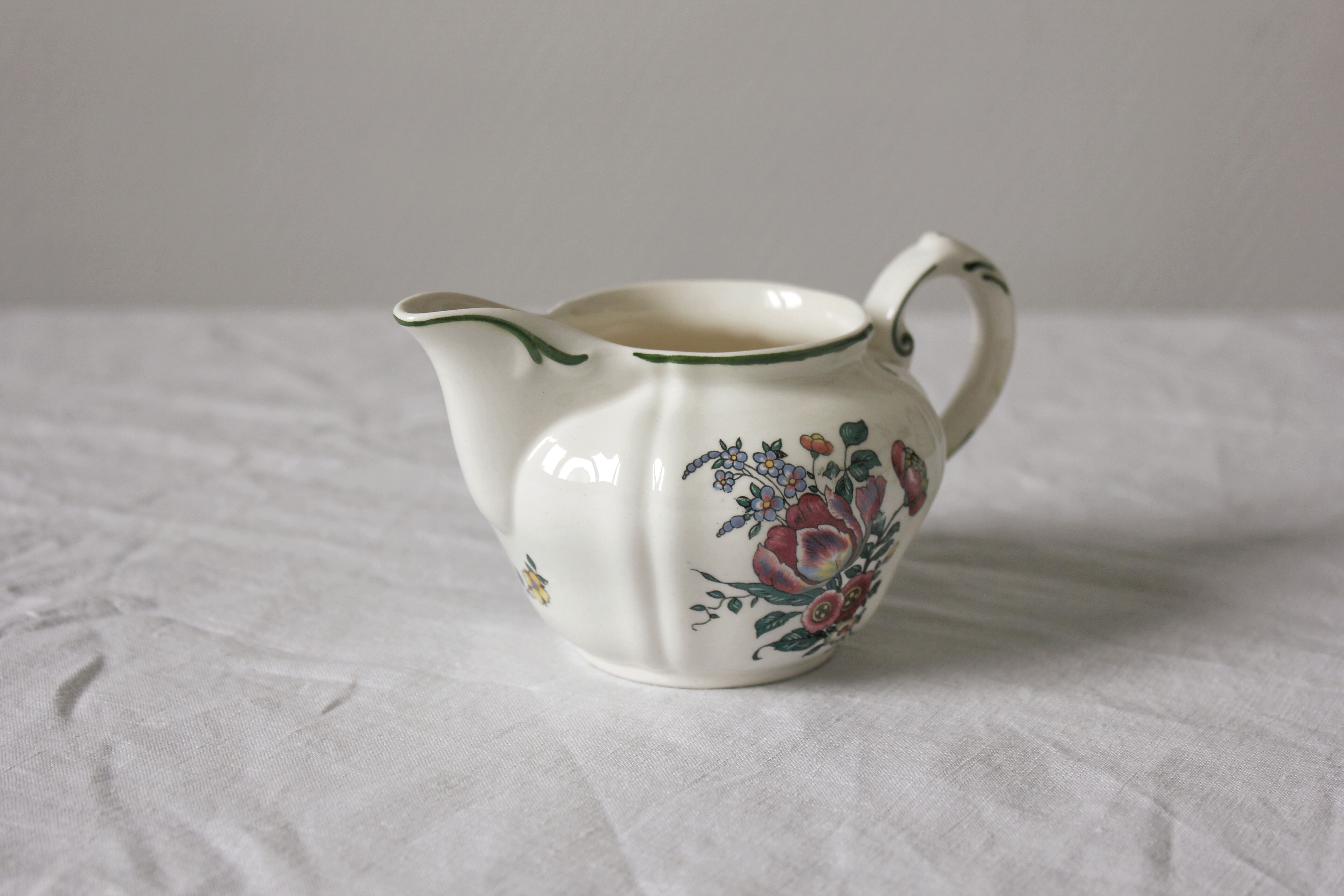 Vintage earthenware milk jug "Alt Strassburg" or "Vieux Strasbourg" by Villeroy & Boch