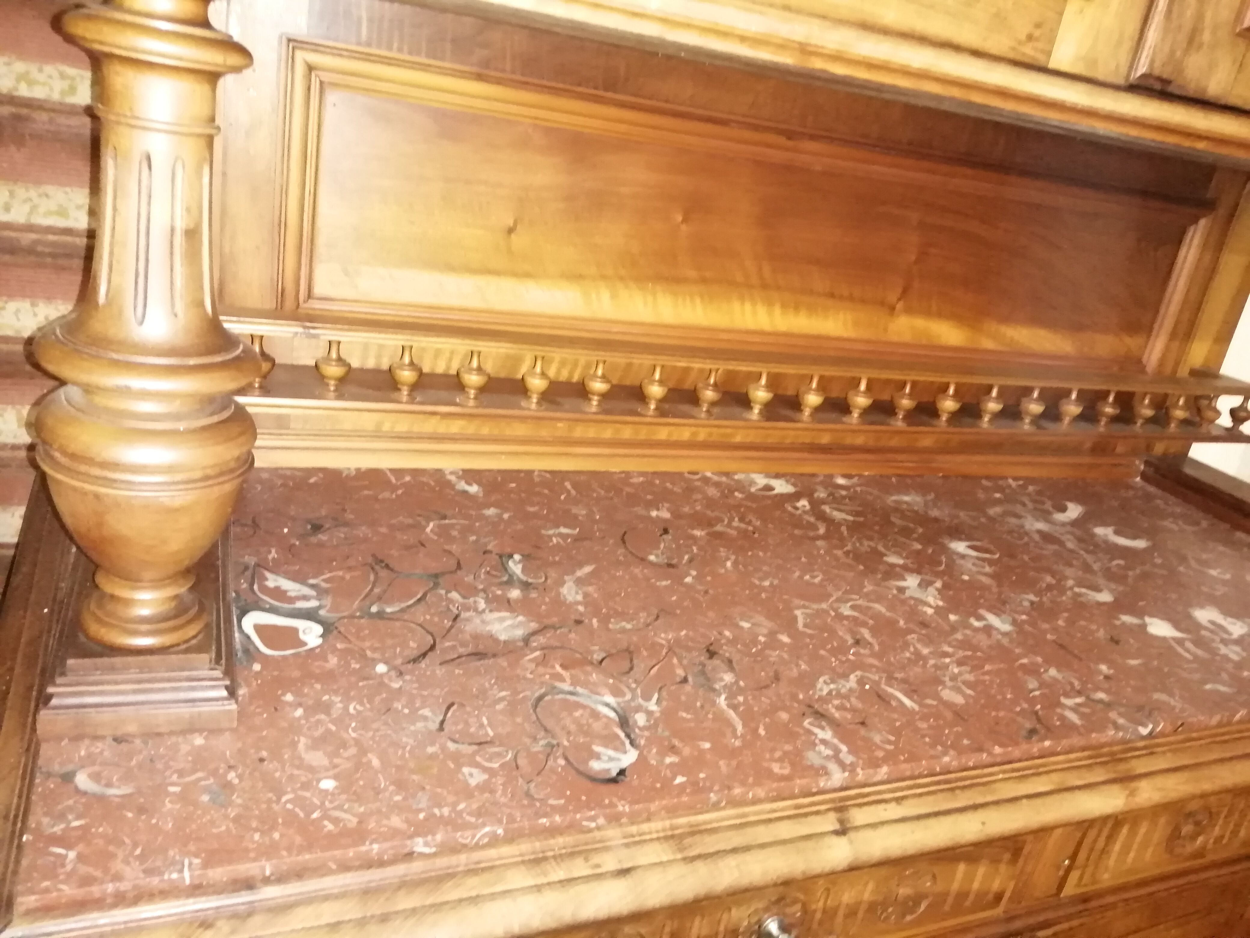 Buffet de Style Henri II