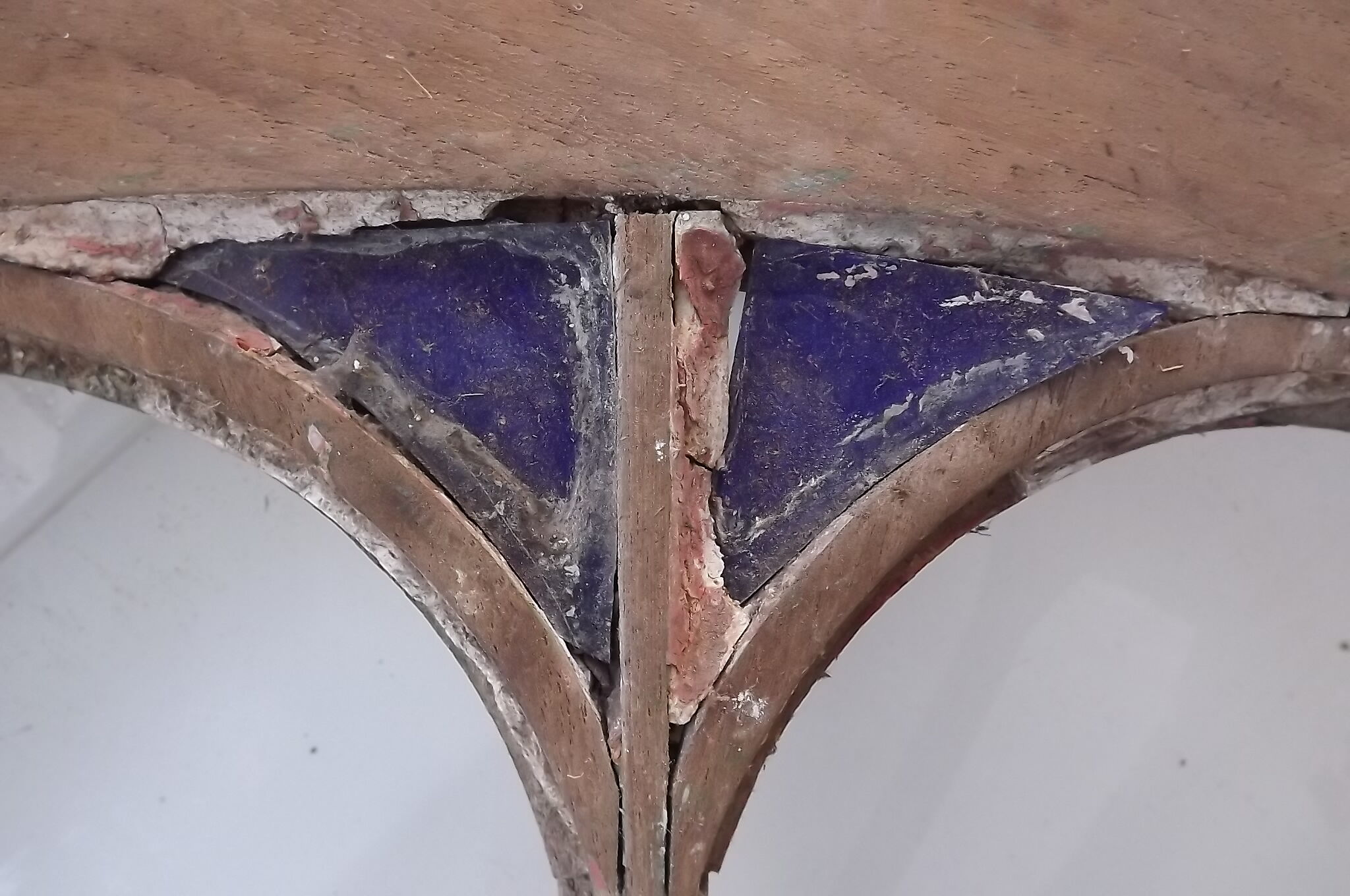 Pediment 19 th drown