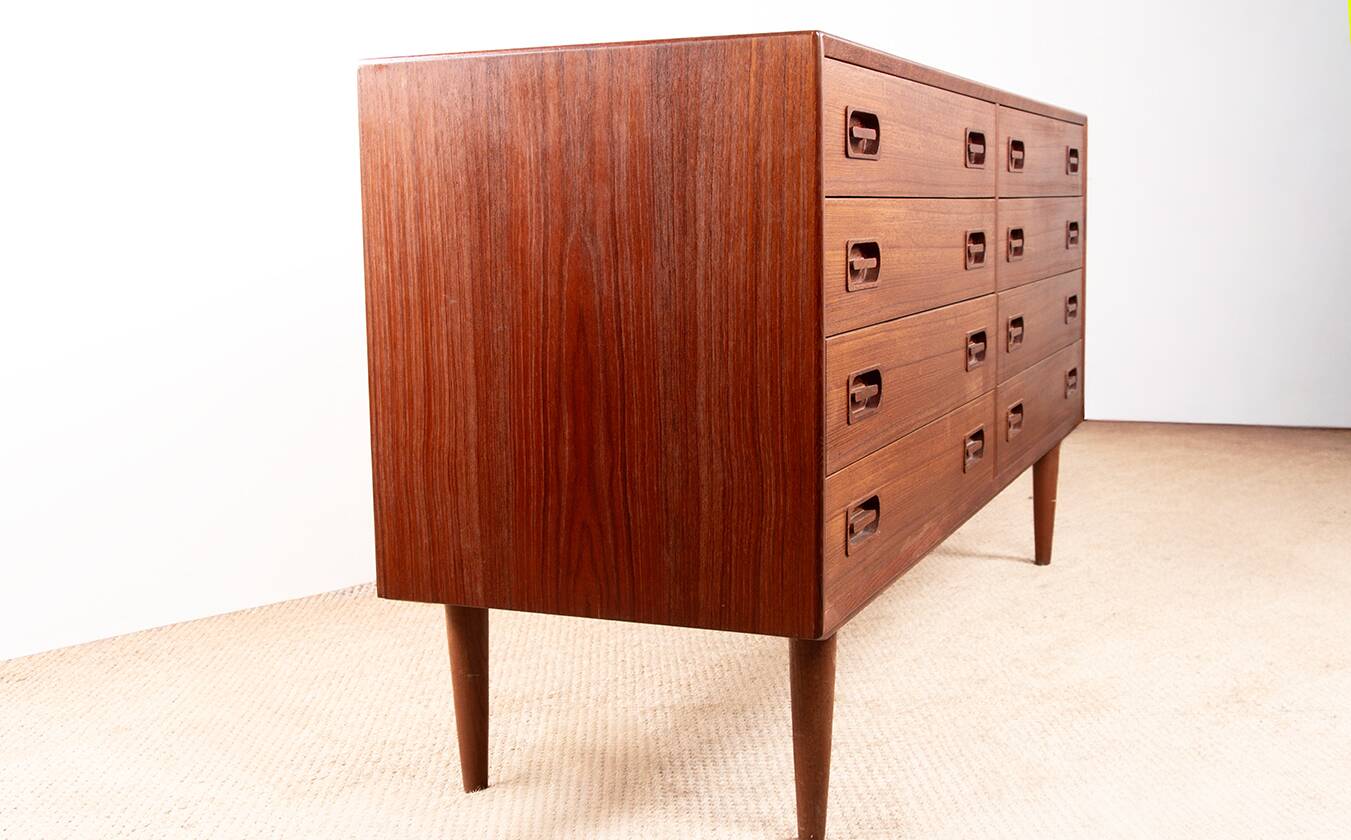 Large double chest of drawers, Danish in teak, 8 drawers, by Dyrlund 1960.