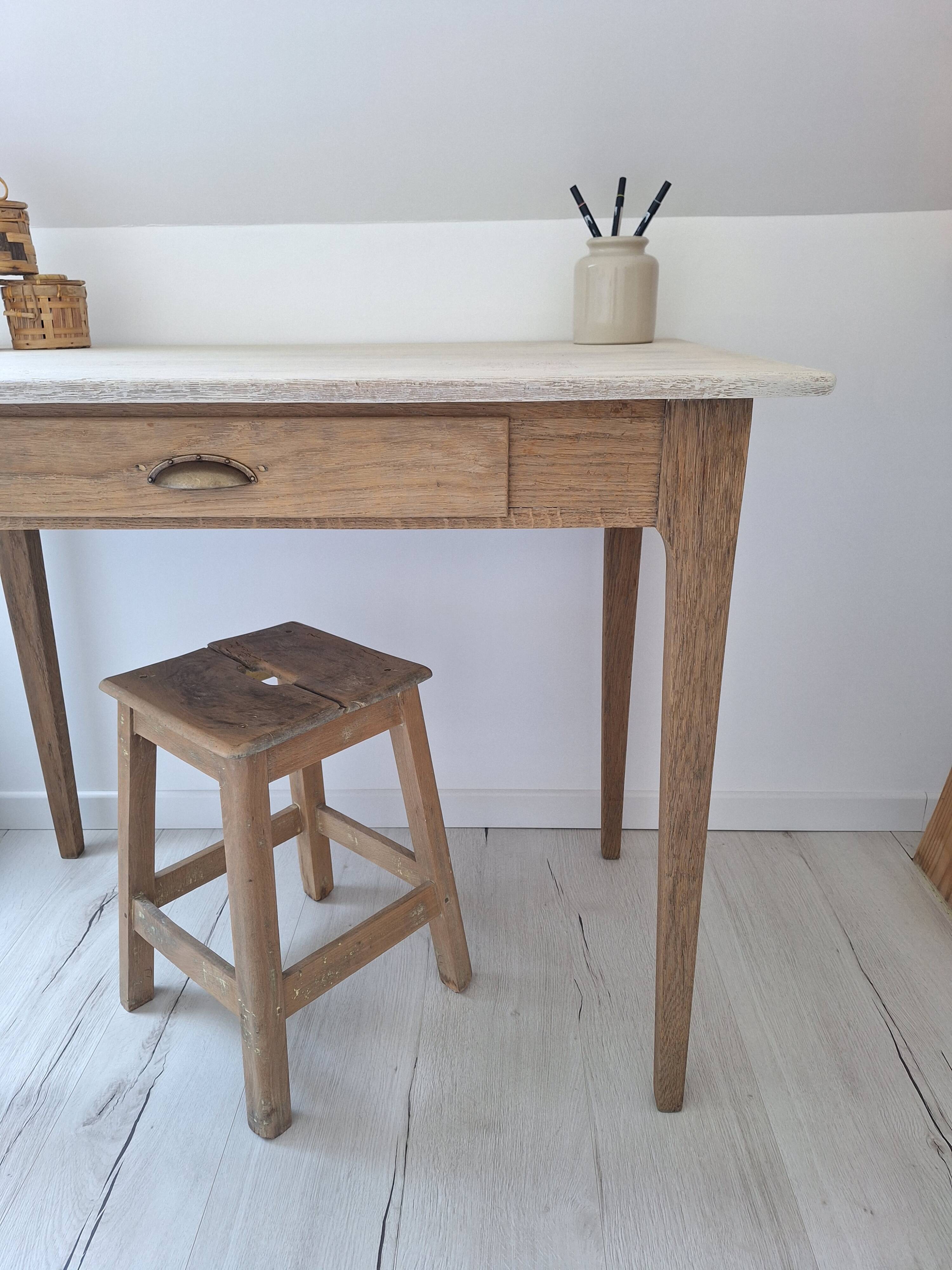 Antique wooden desk – farmhouse table - chic country spirit