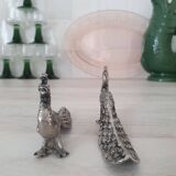 2 paons en métal argenté
