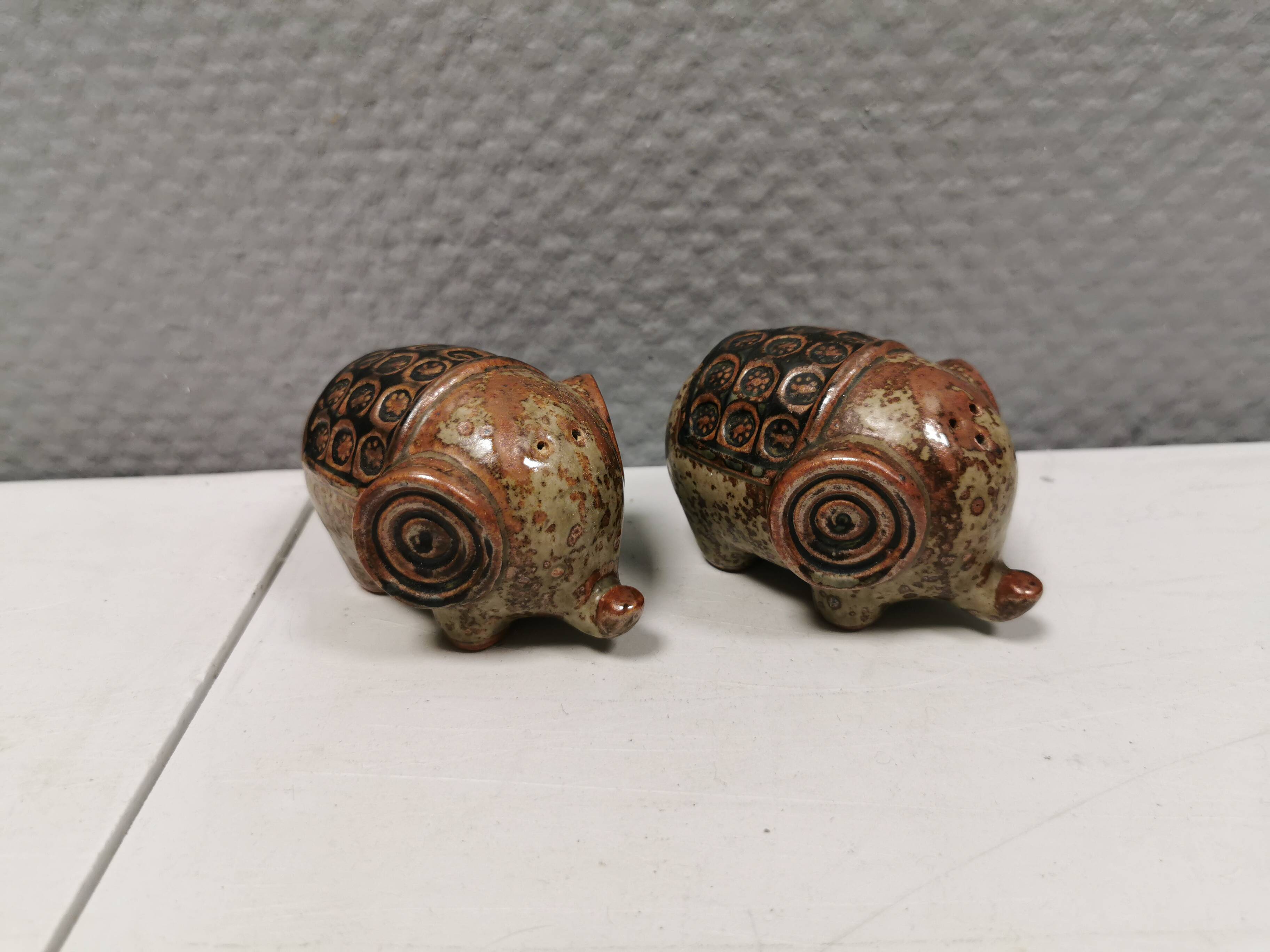 Ceramic elephants as salt and pepper sets made for Danish Søholm 1970-1980s.