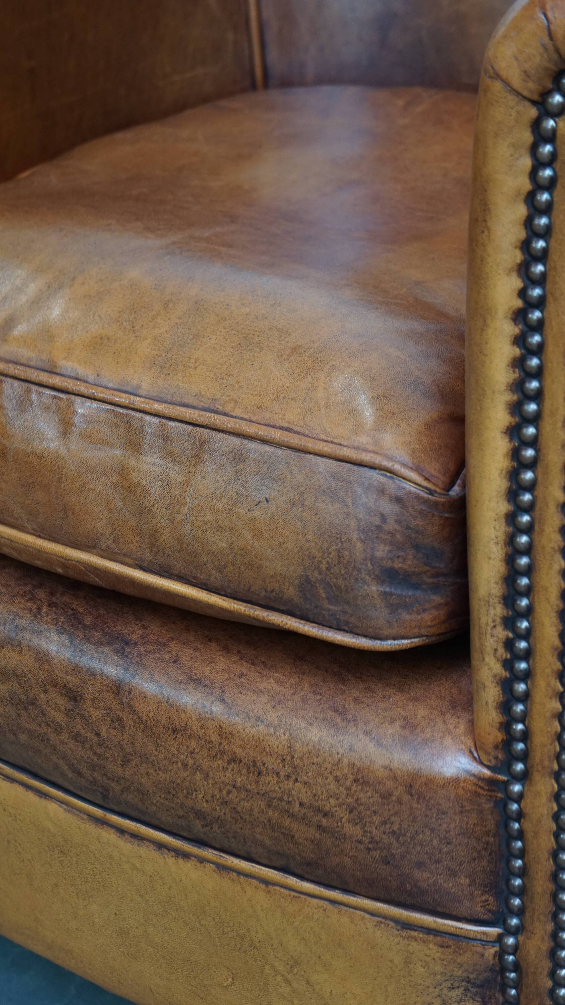 Set of 2 sheepskin leather club chairs