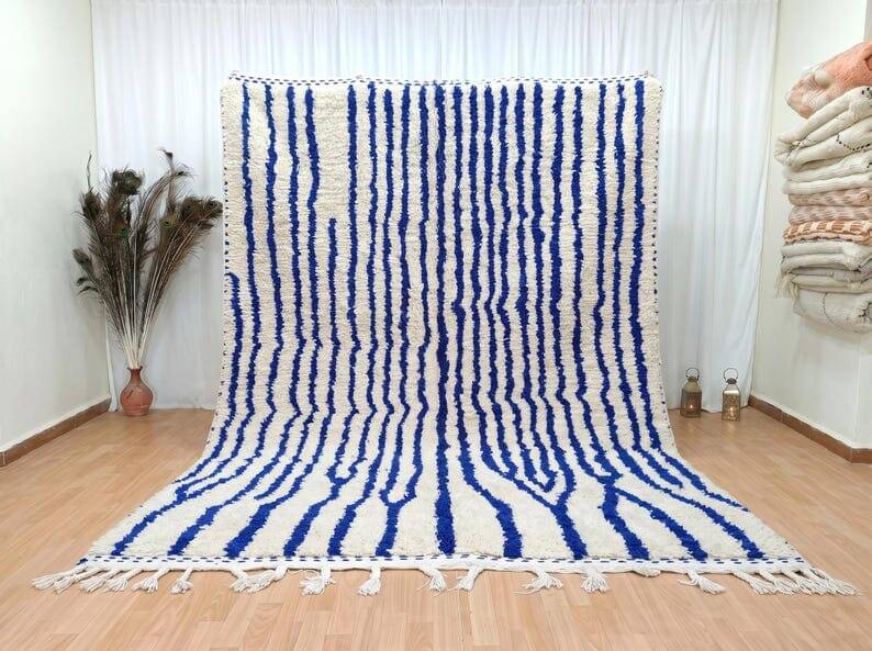 Custom-made traditional pure wool rug size 2/3 m