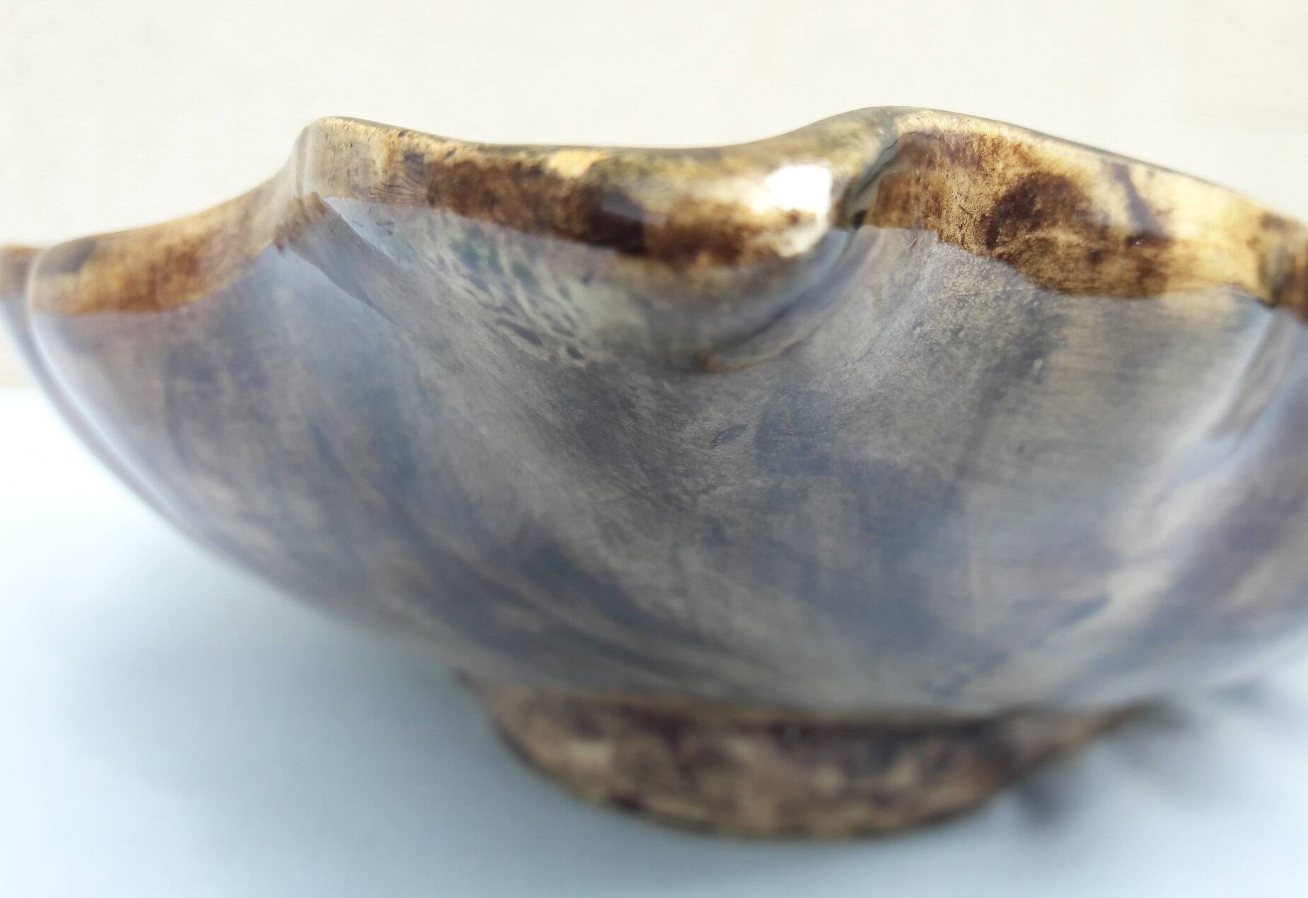 Ceramic fruit dish or bowl