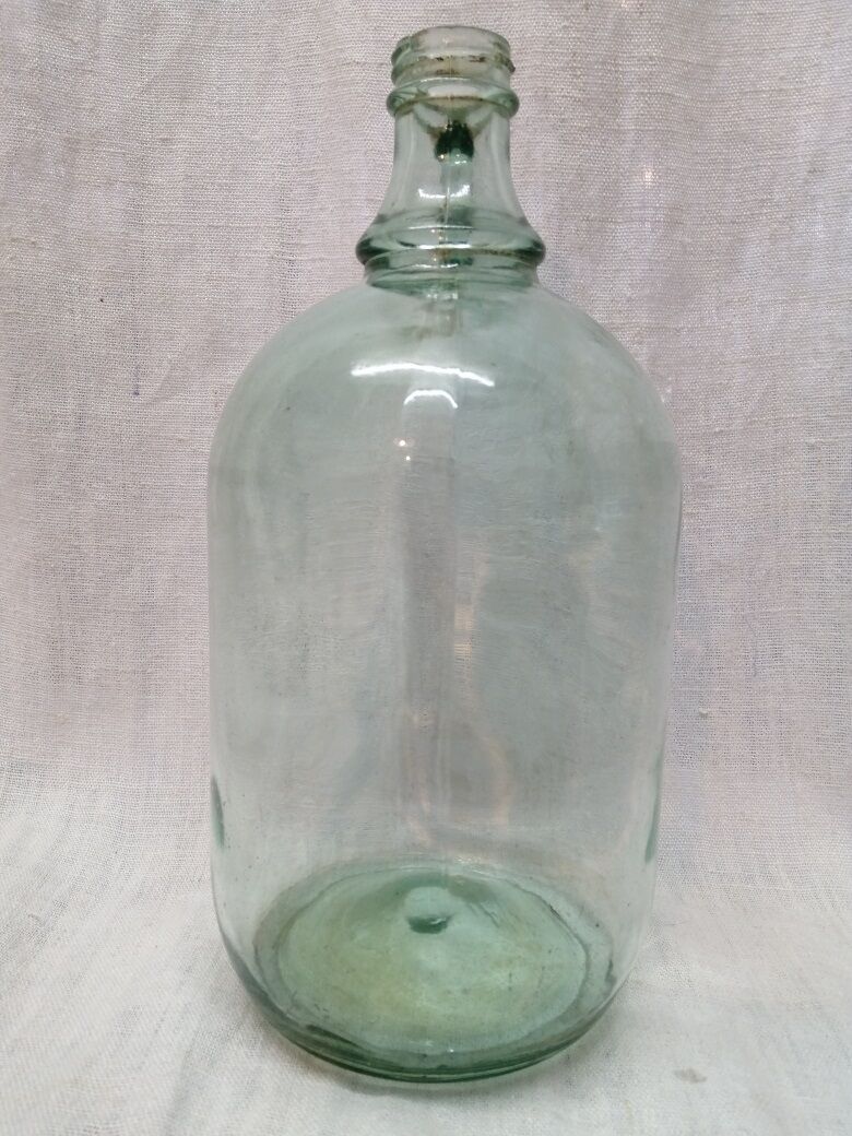 Bouteille dame jeanne bonbonne touque  vert pâle dm091202