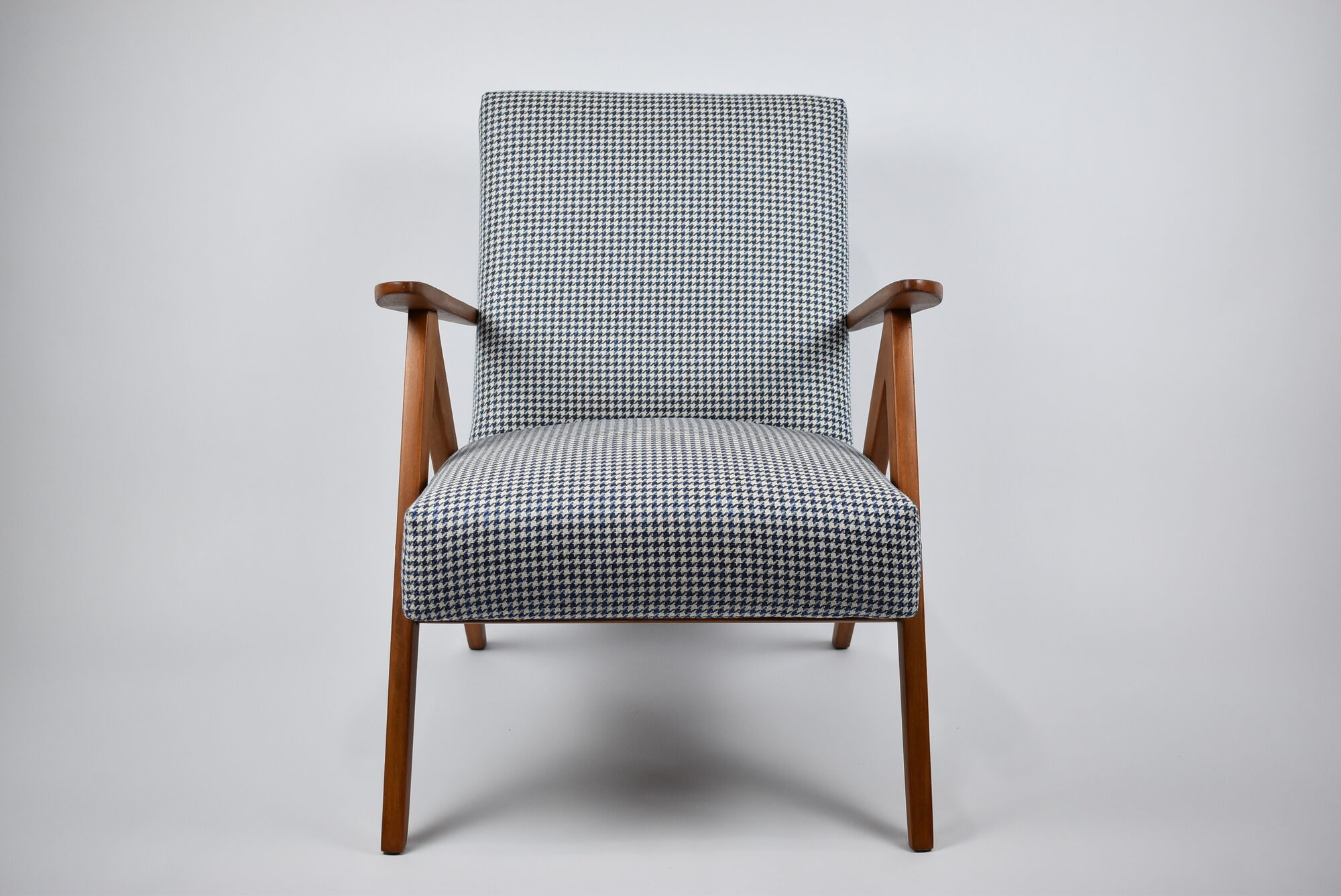 Fauteuil vintage original années 1960, totalement restauré, pied de poule