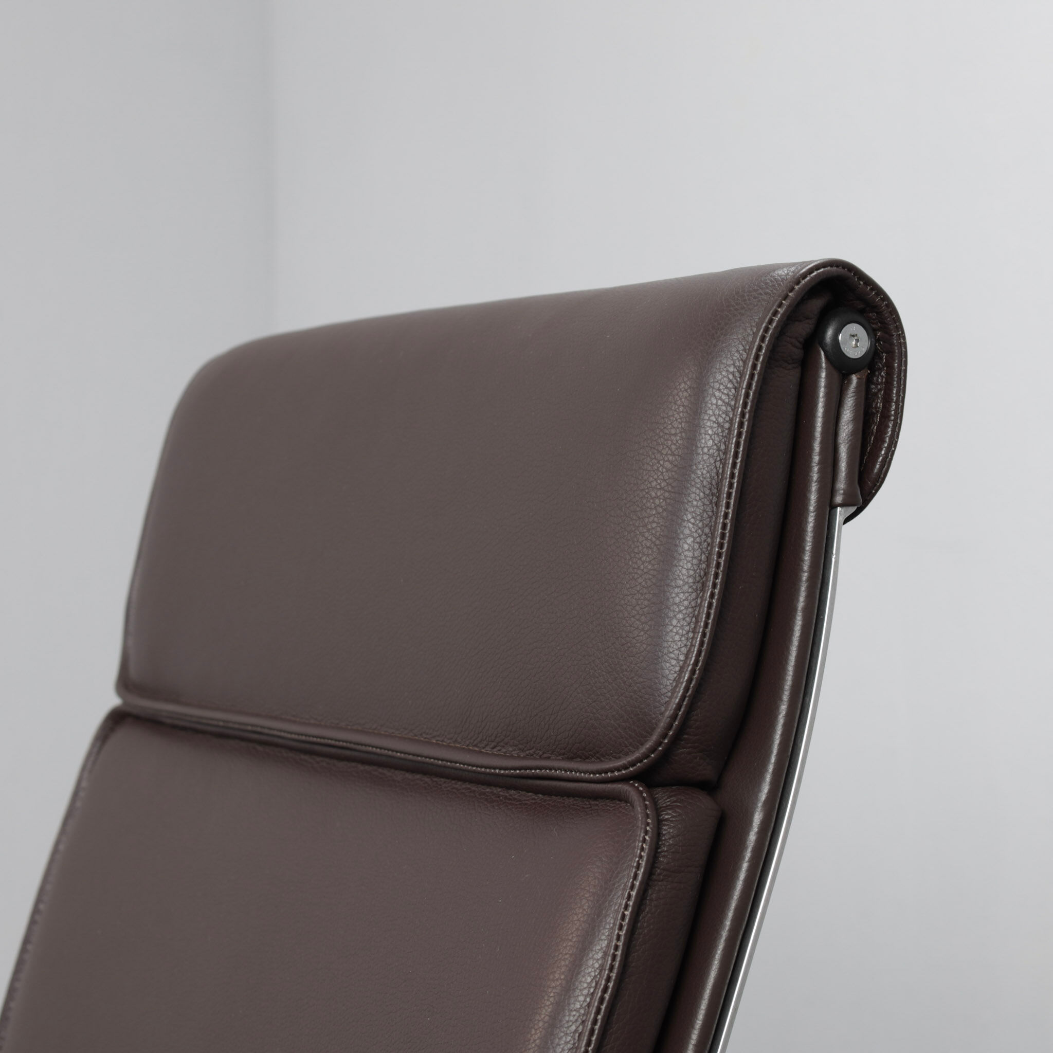 Una leather office chair by ICF, Italy, 1990s