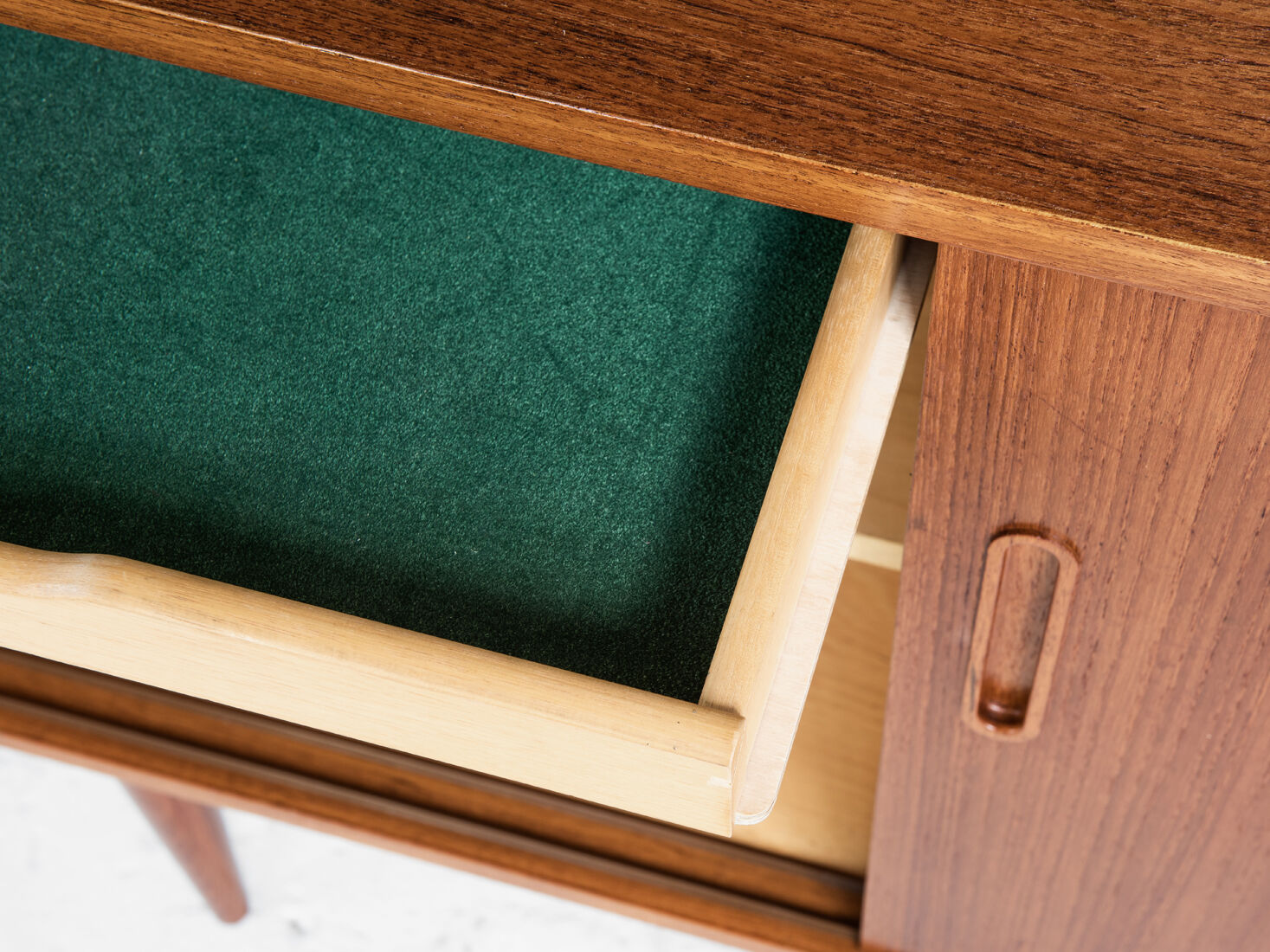 Buffet in teak by Hundevad