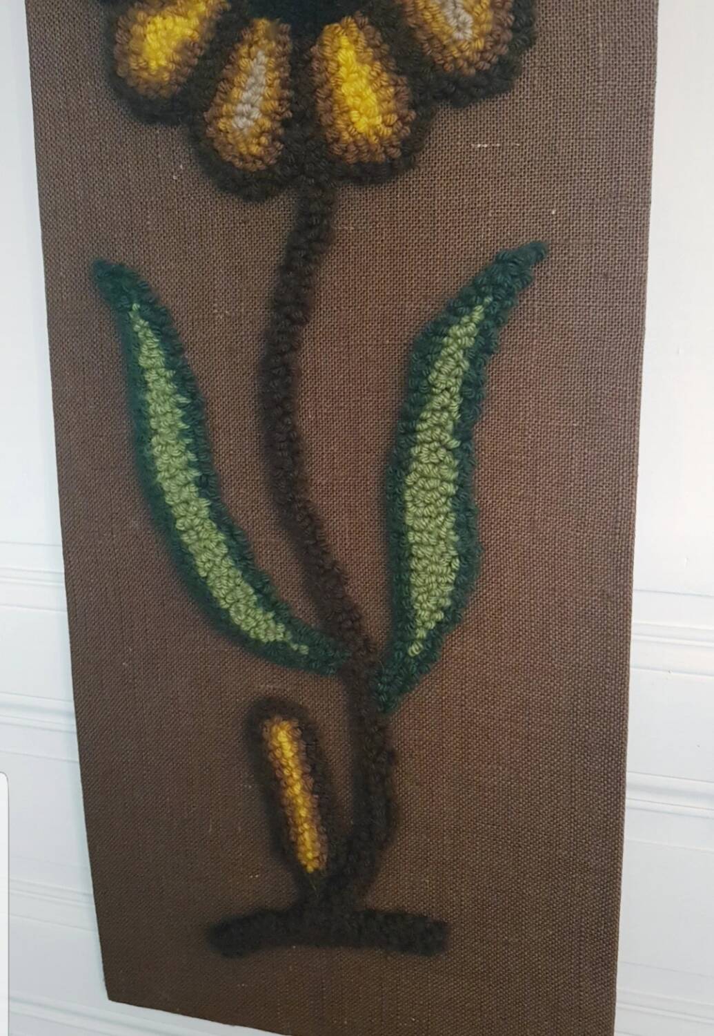 Grande tapisserie rétro à fleurs