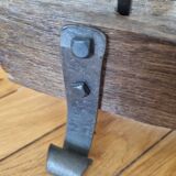 Porte revue bois ancien et fer forgé