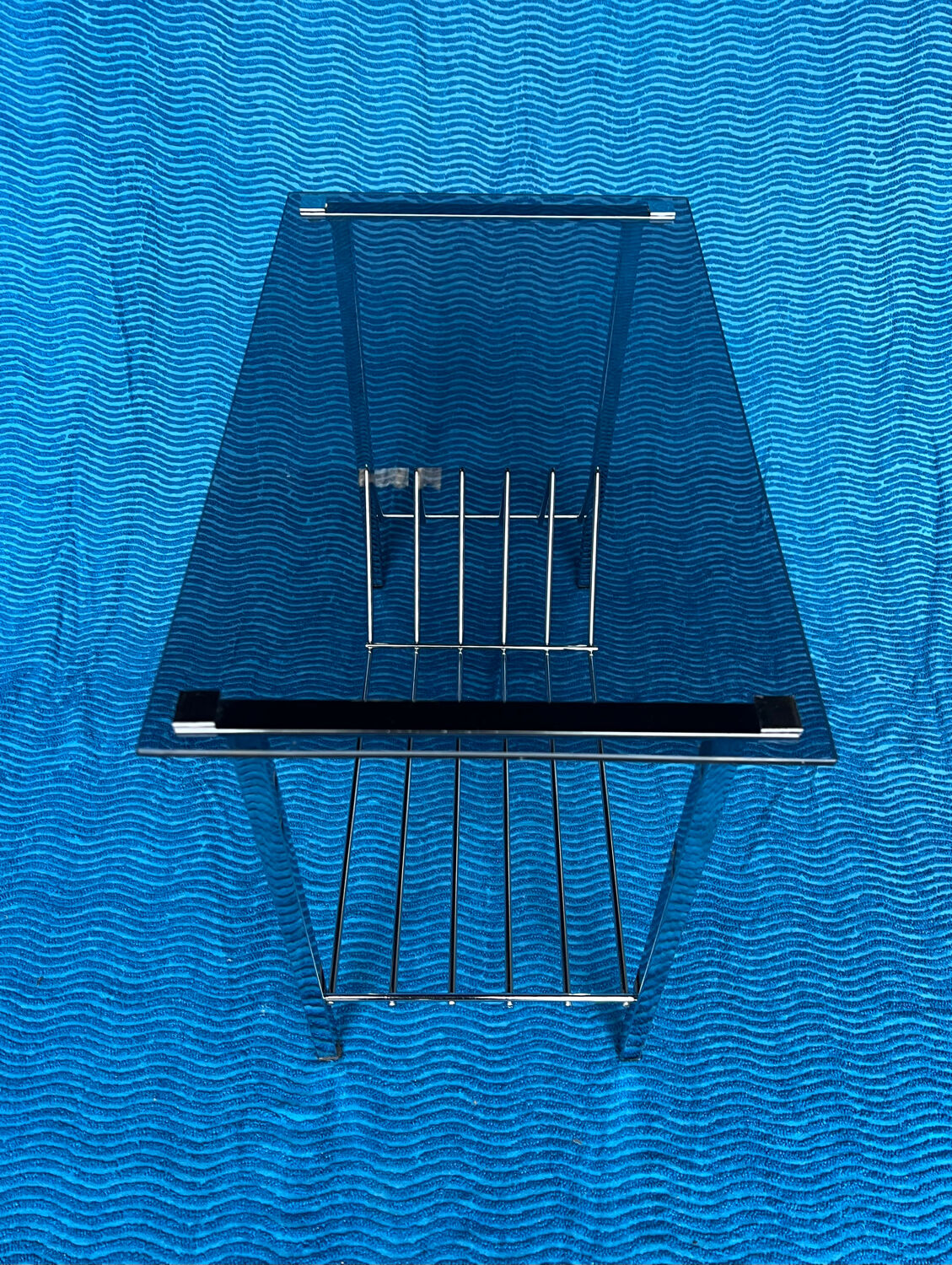 Vintage vinyl record/newspaper storage unit 1960-1970 chrome structure