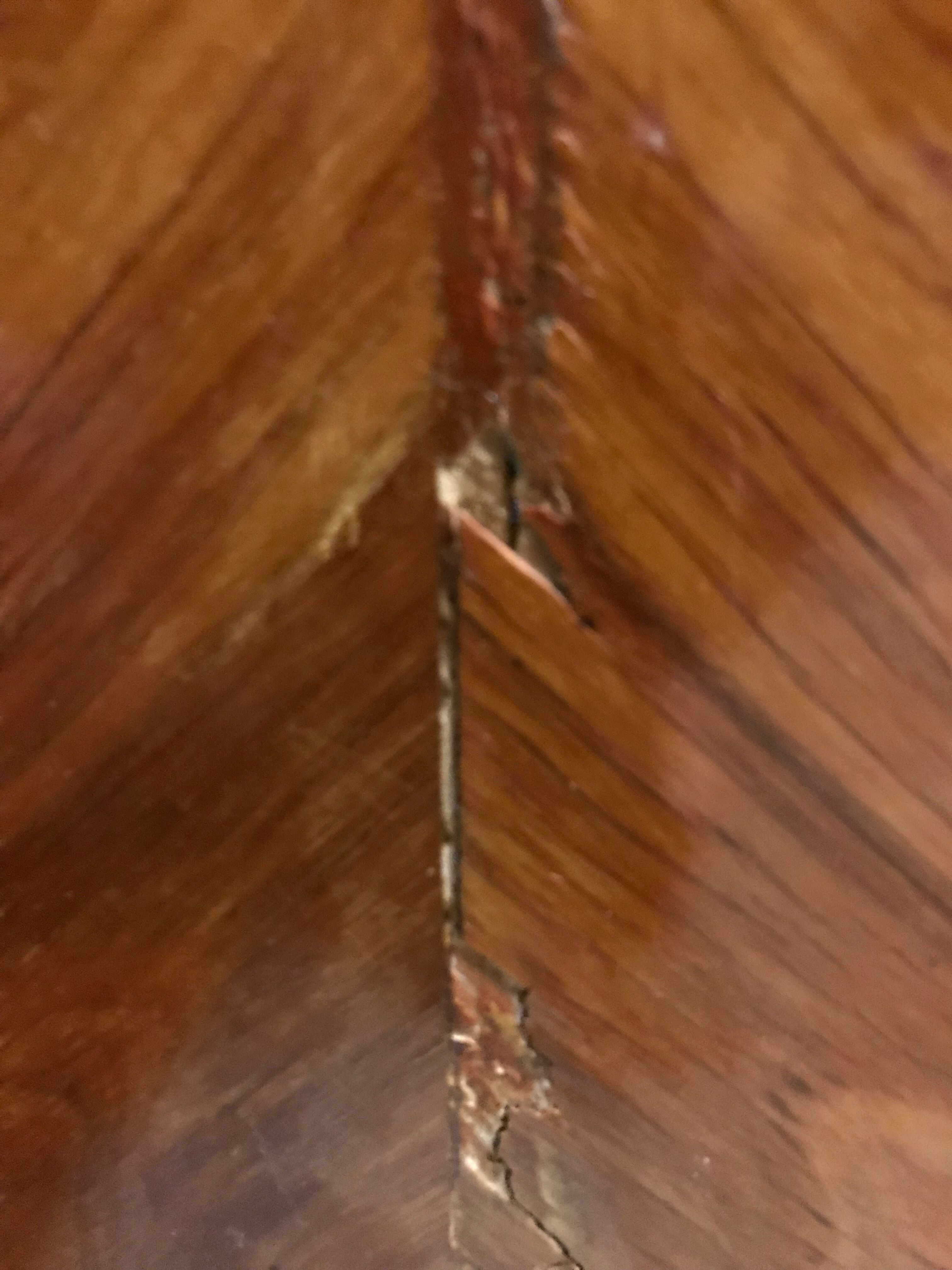 Transition chest of drawers 1900 inlaid with marquetry